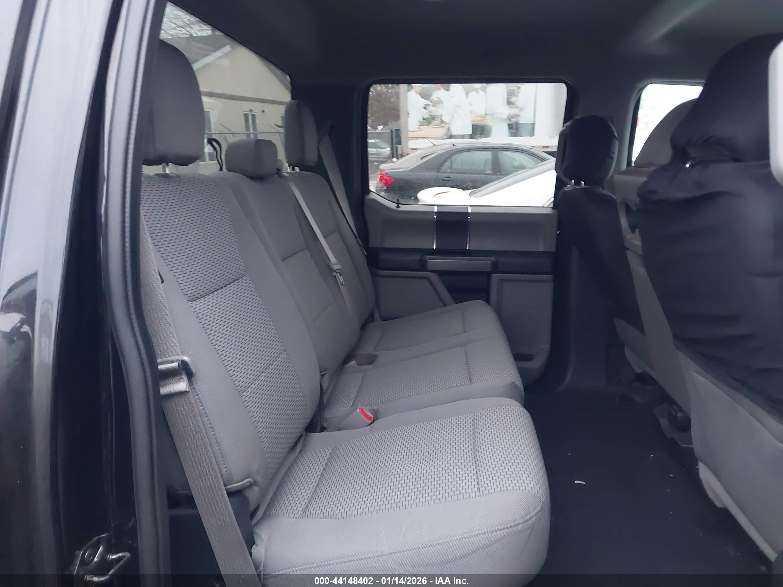 FORD F-150 image 8
