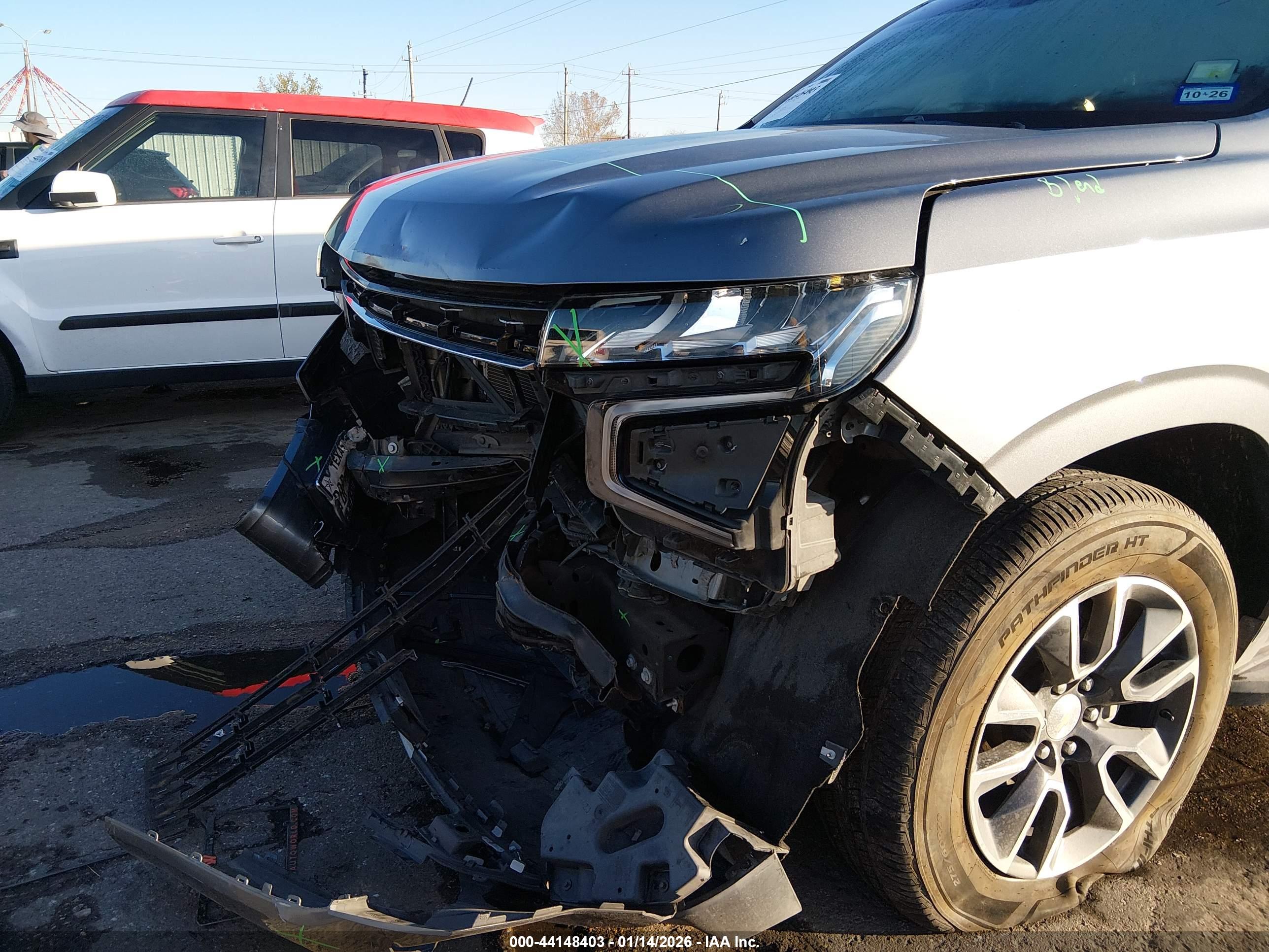 CHEVROLET TAHOE image 6
