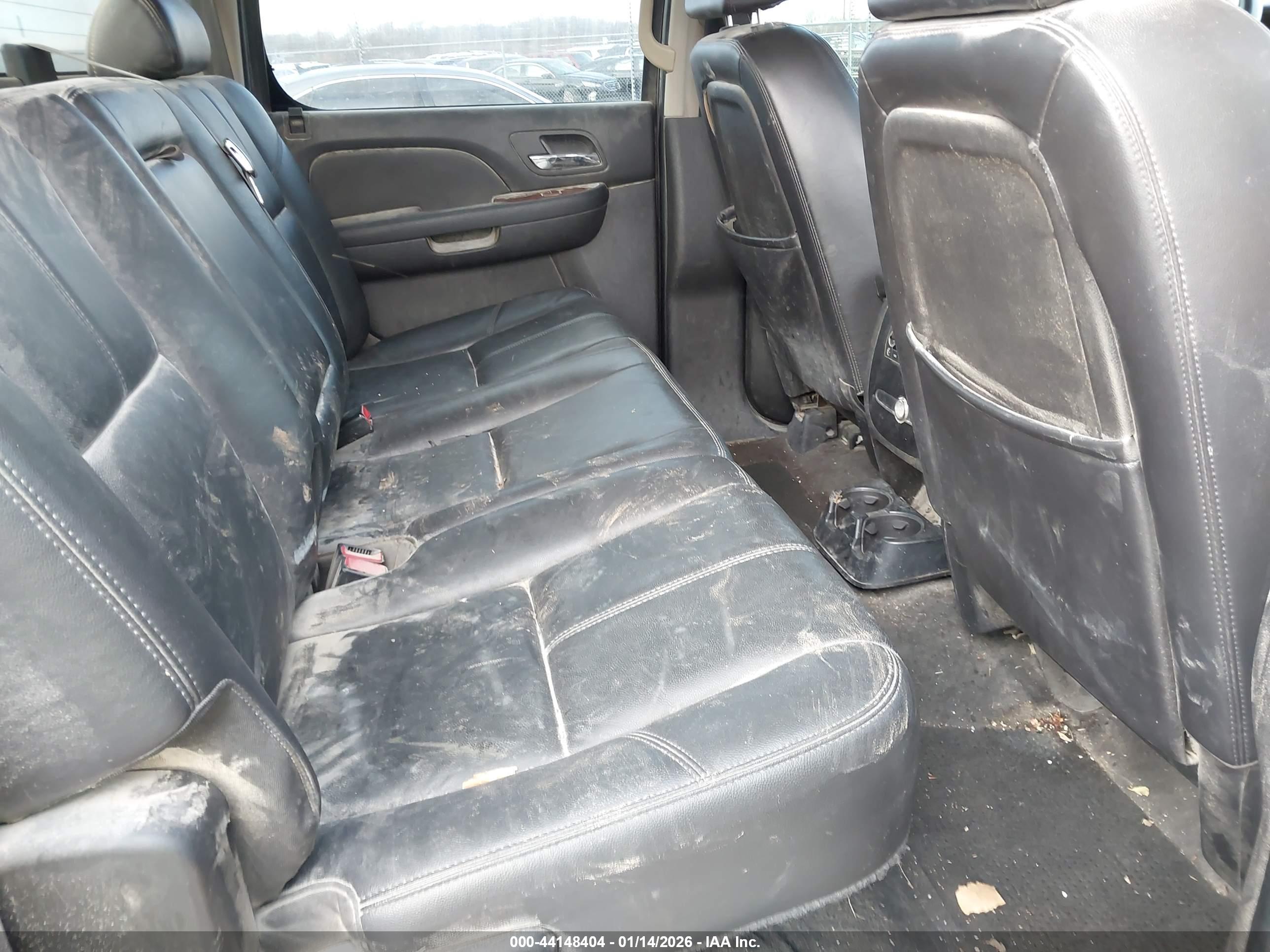 CHEVROLET SILVERADO image 8