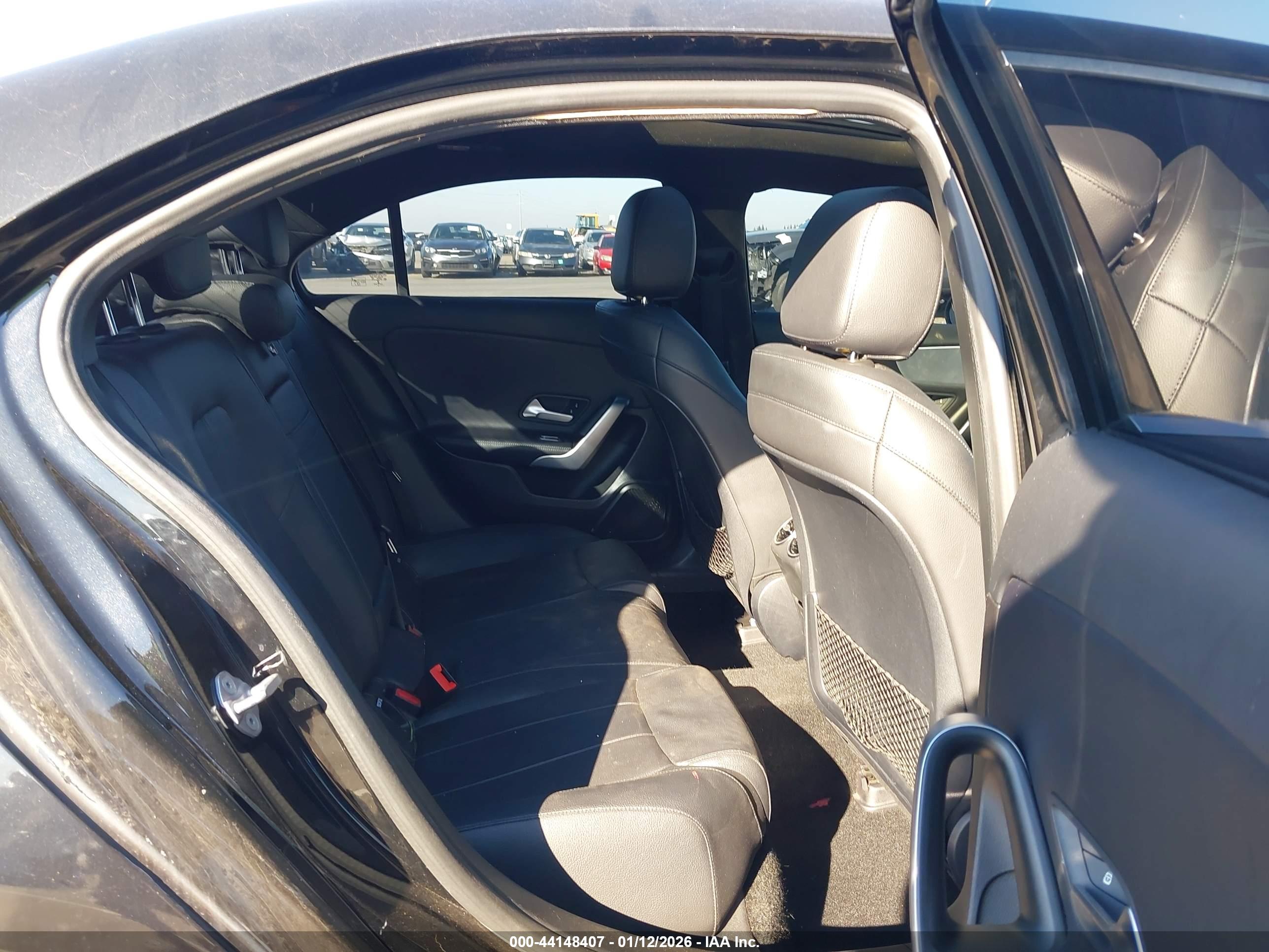 MERCEDES-BENZ A image 8