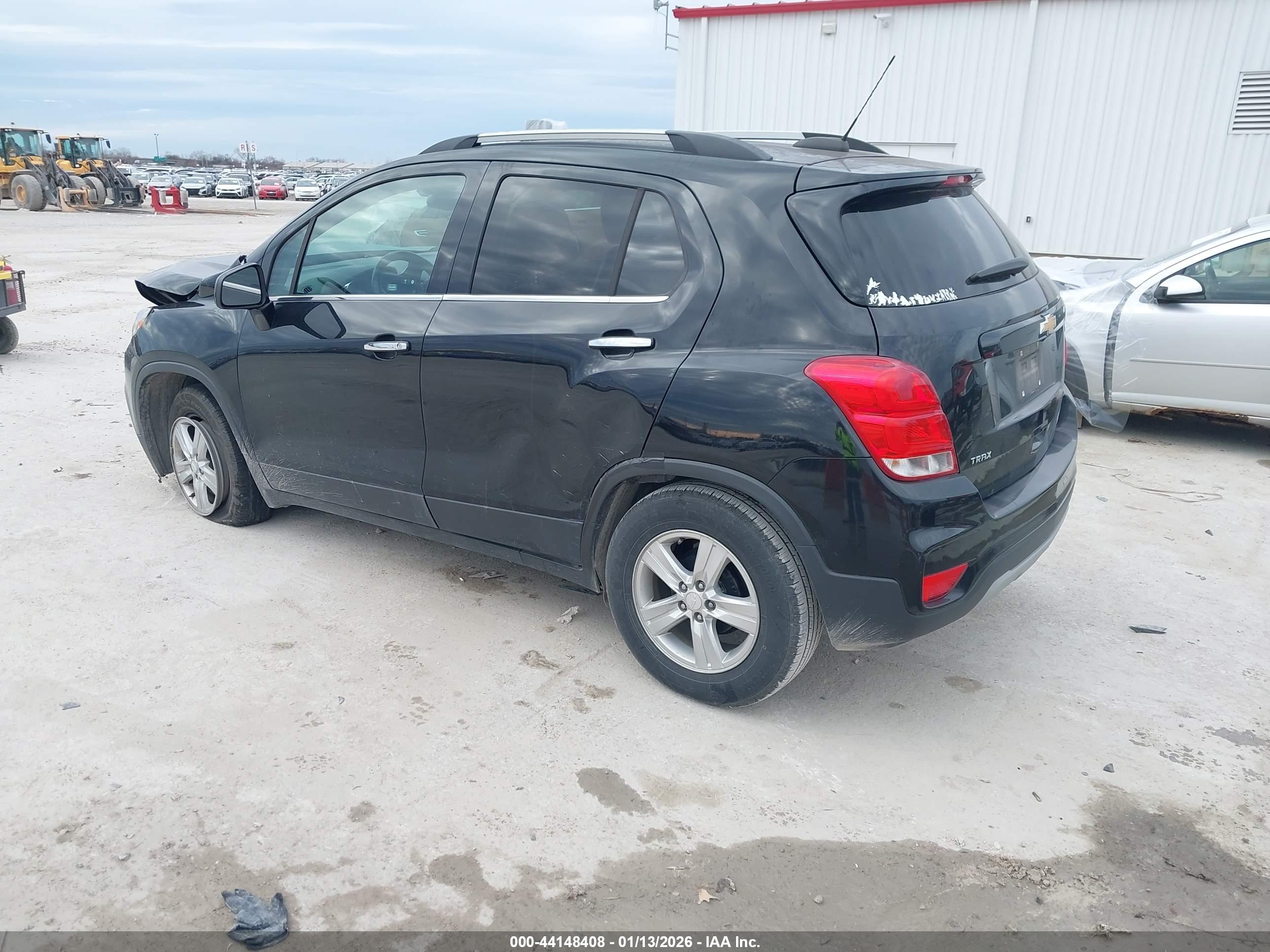 CHEVROLET TRAX image 3