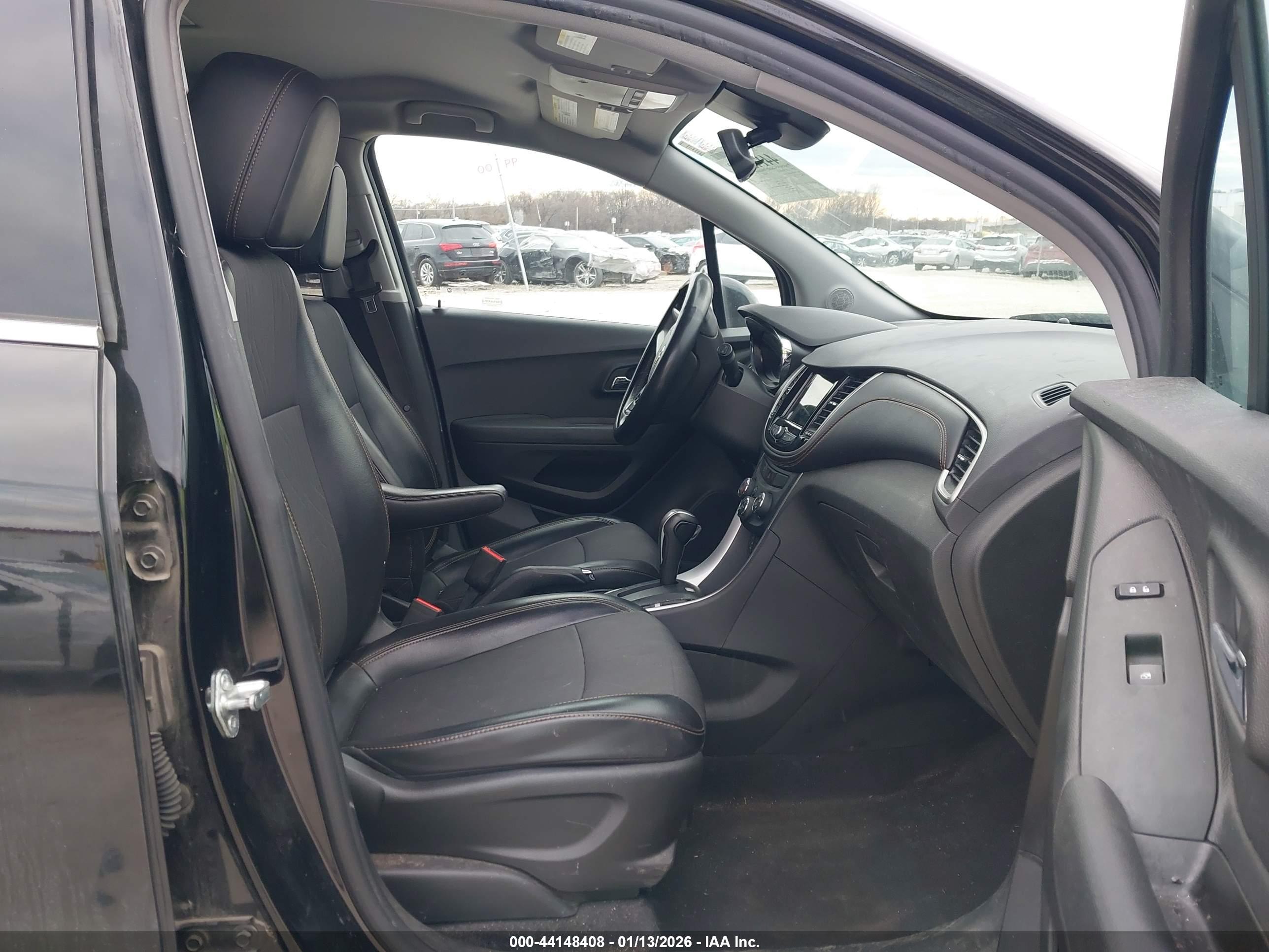 CHEVROLET TRAX image 5