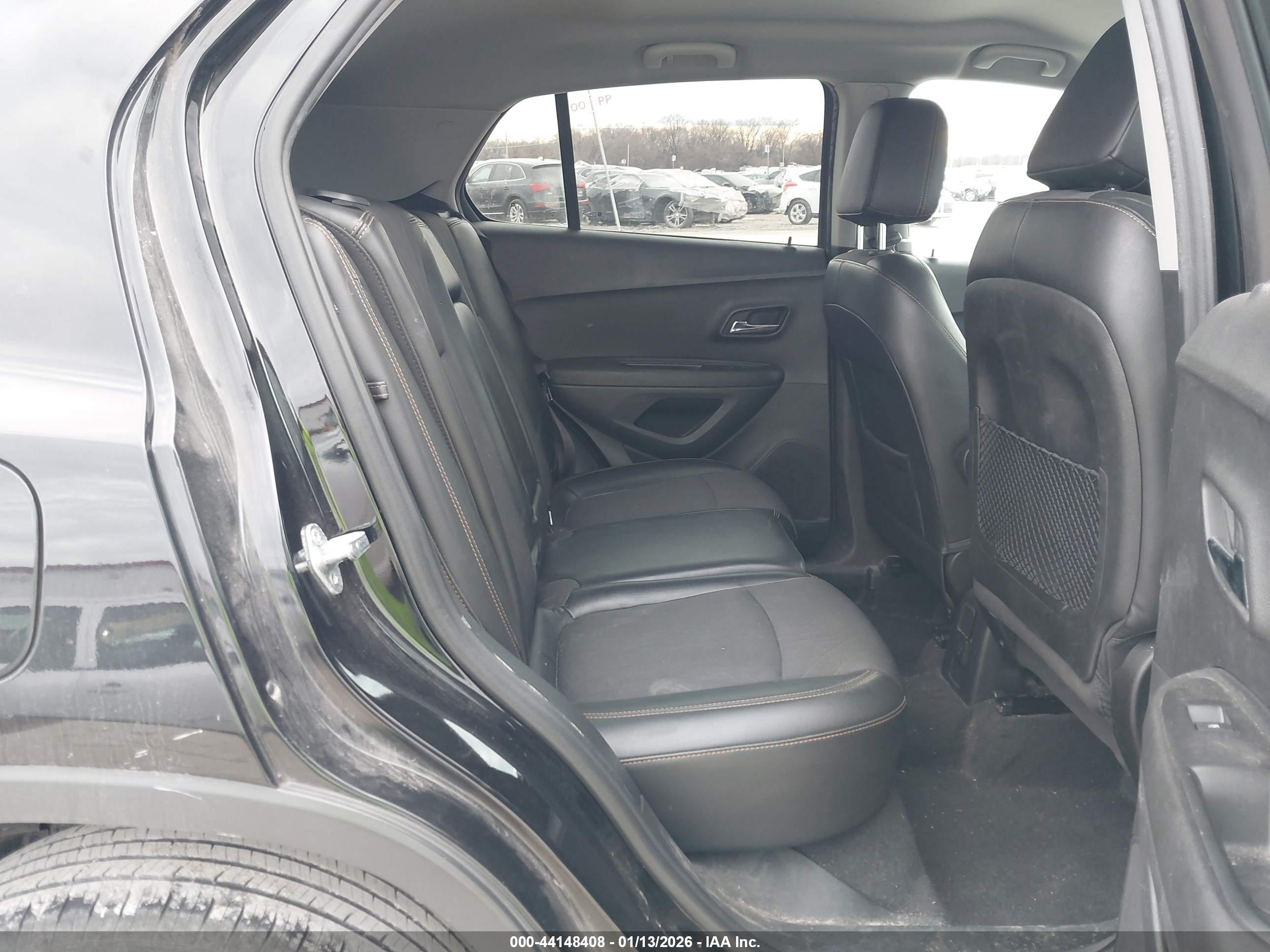 CHEVROLET TRAX image 8