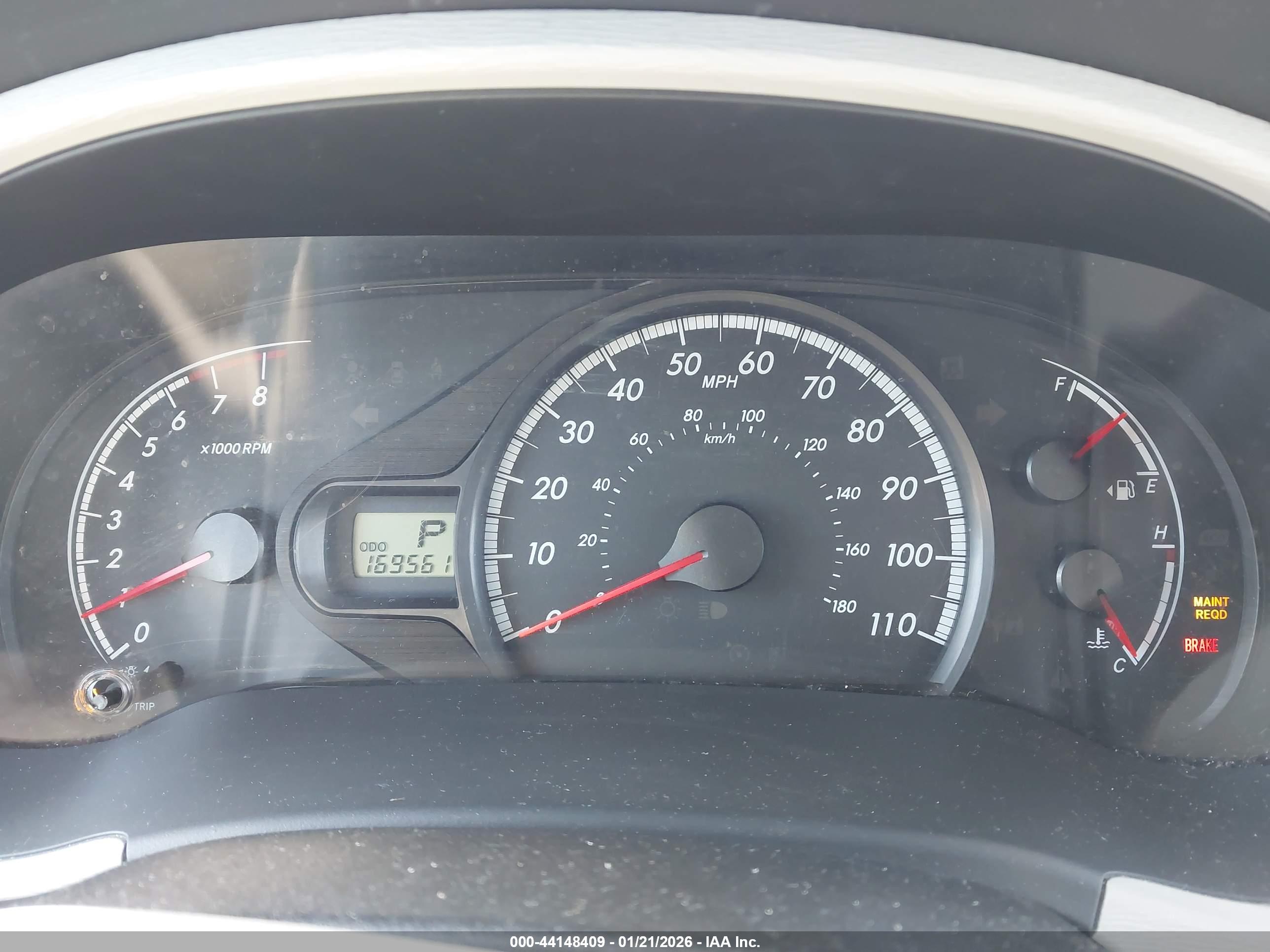 TOYOTA SIENNA image 7