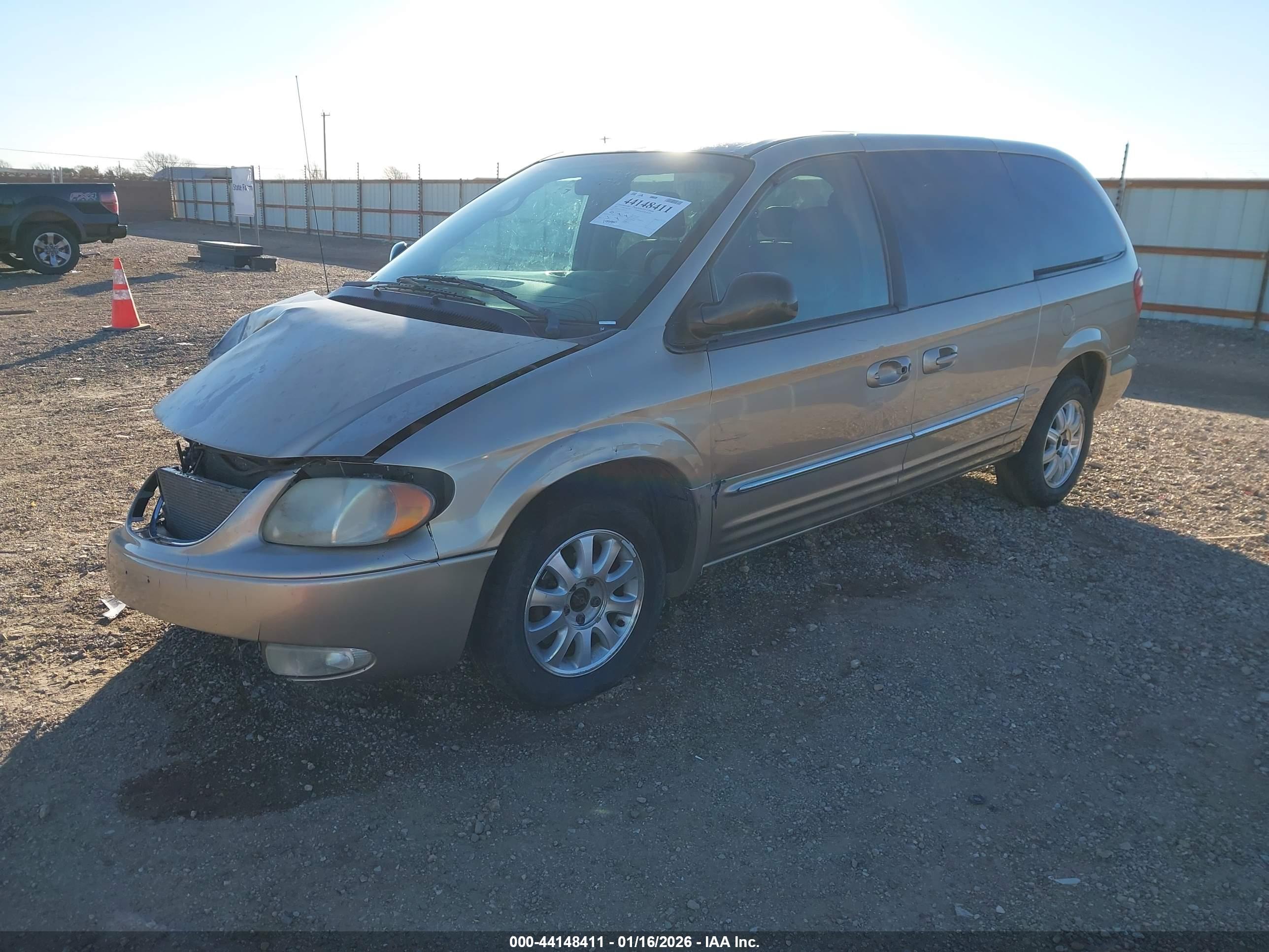 CHRYSLER TOWN image 2