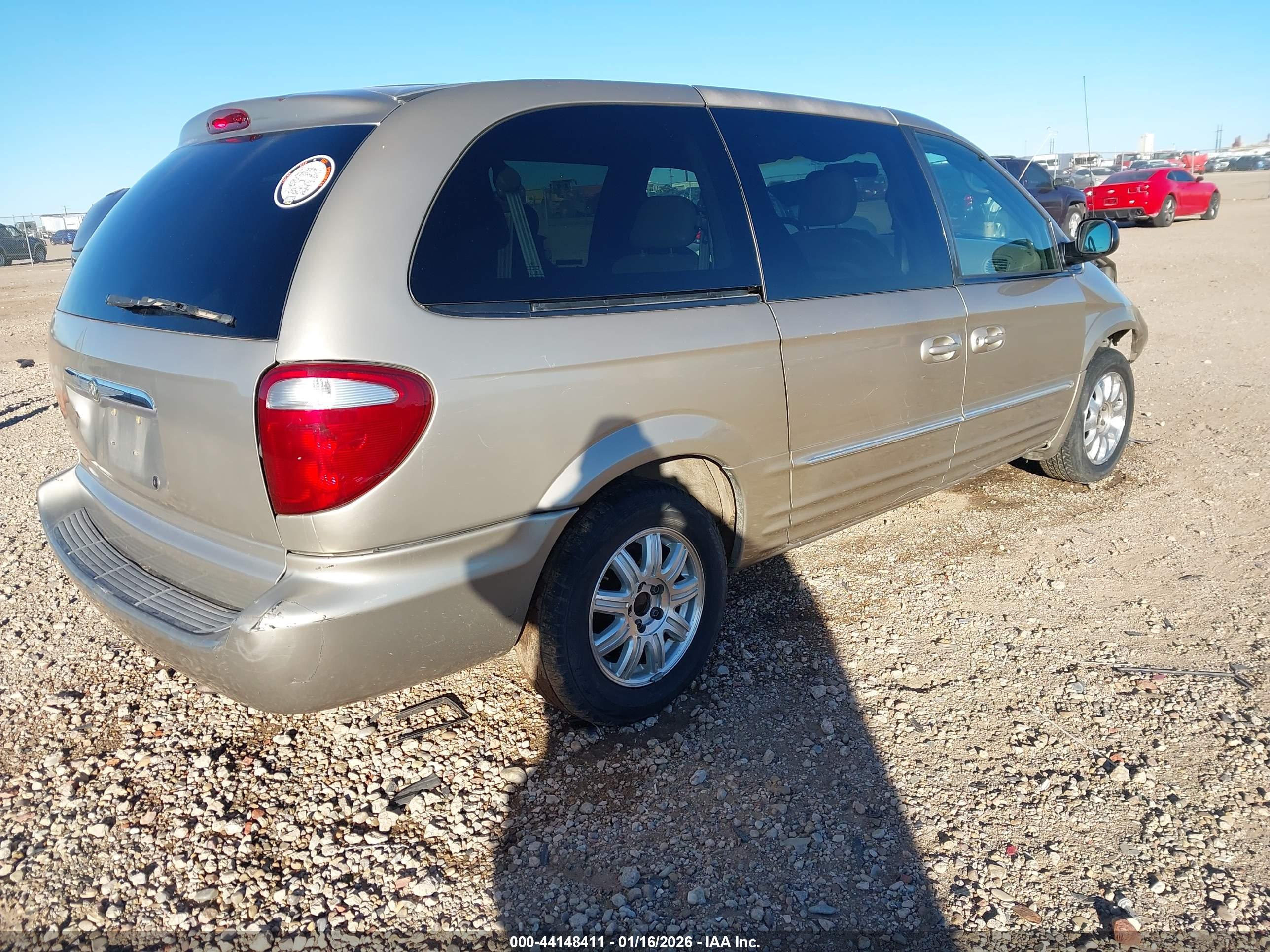 CHRYSLER TOWN image 4