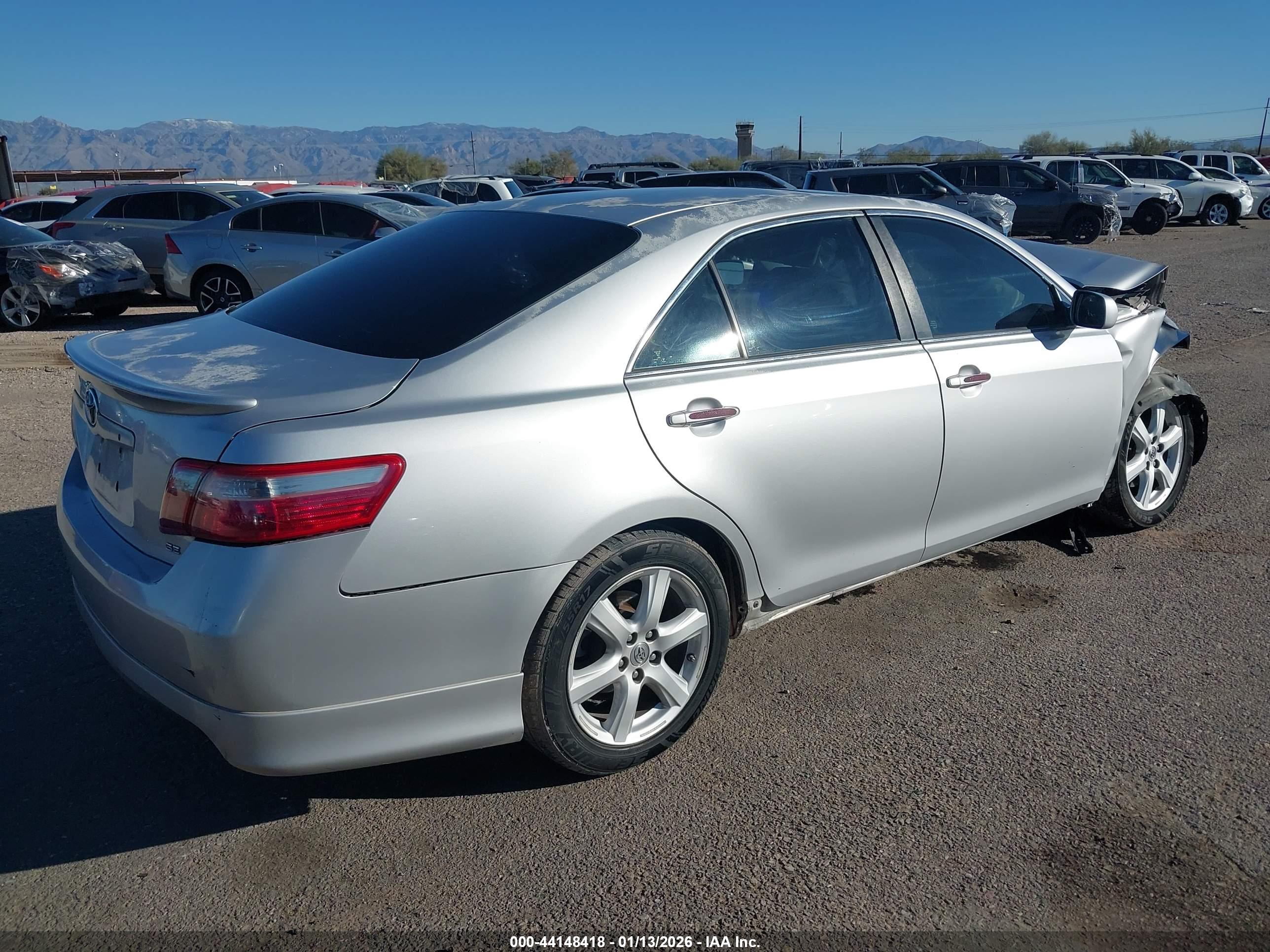 TOYOTA CAMRY image 4