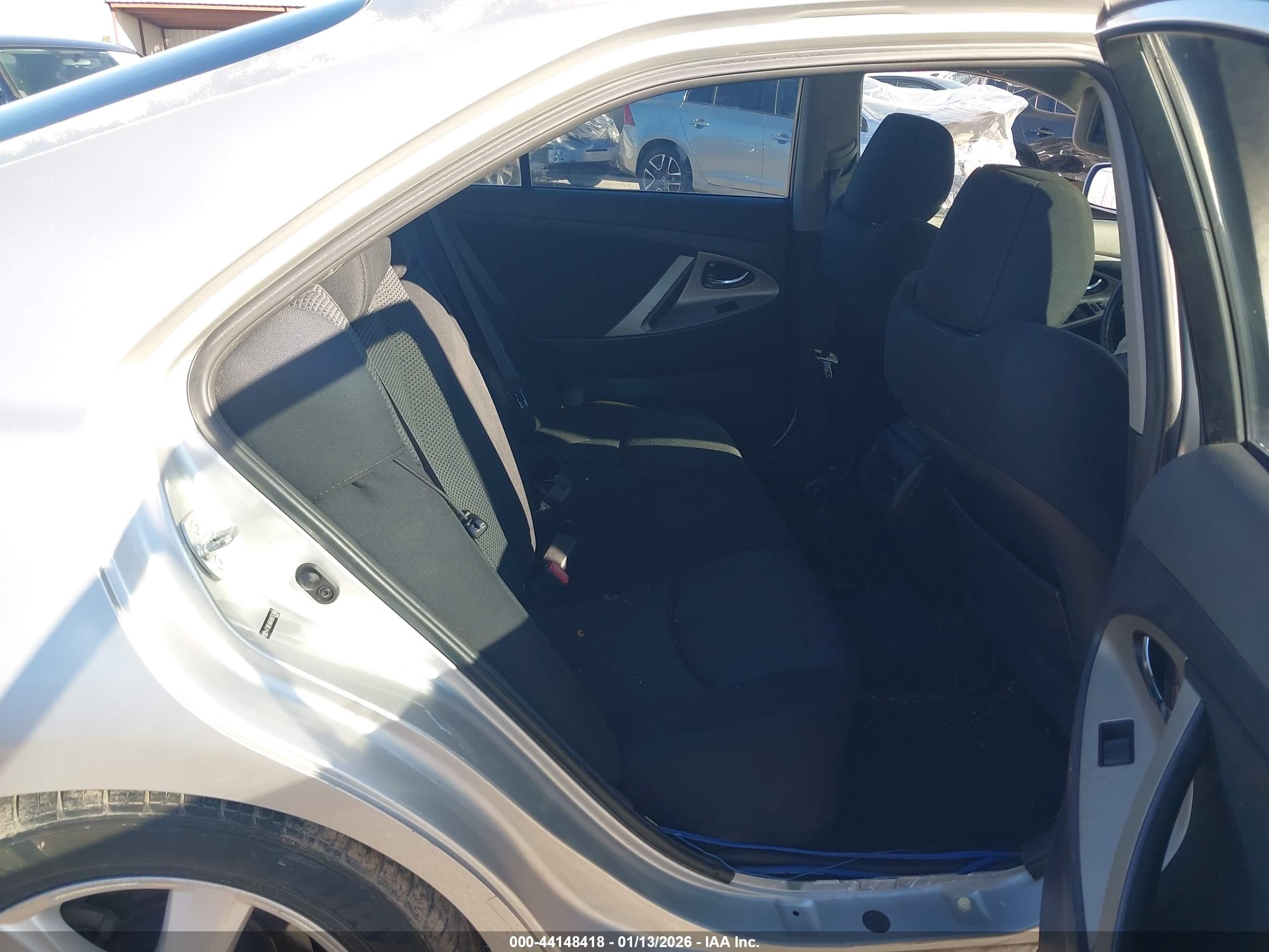 TOYOTA CAMRY image 8