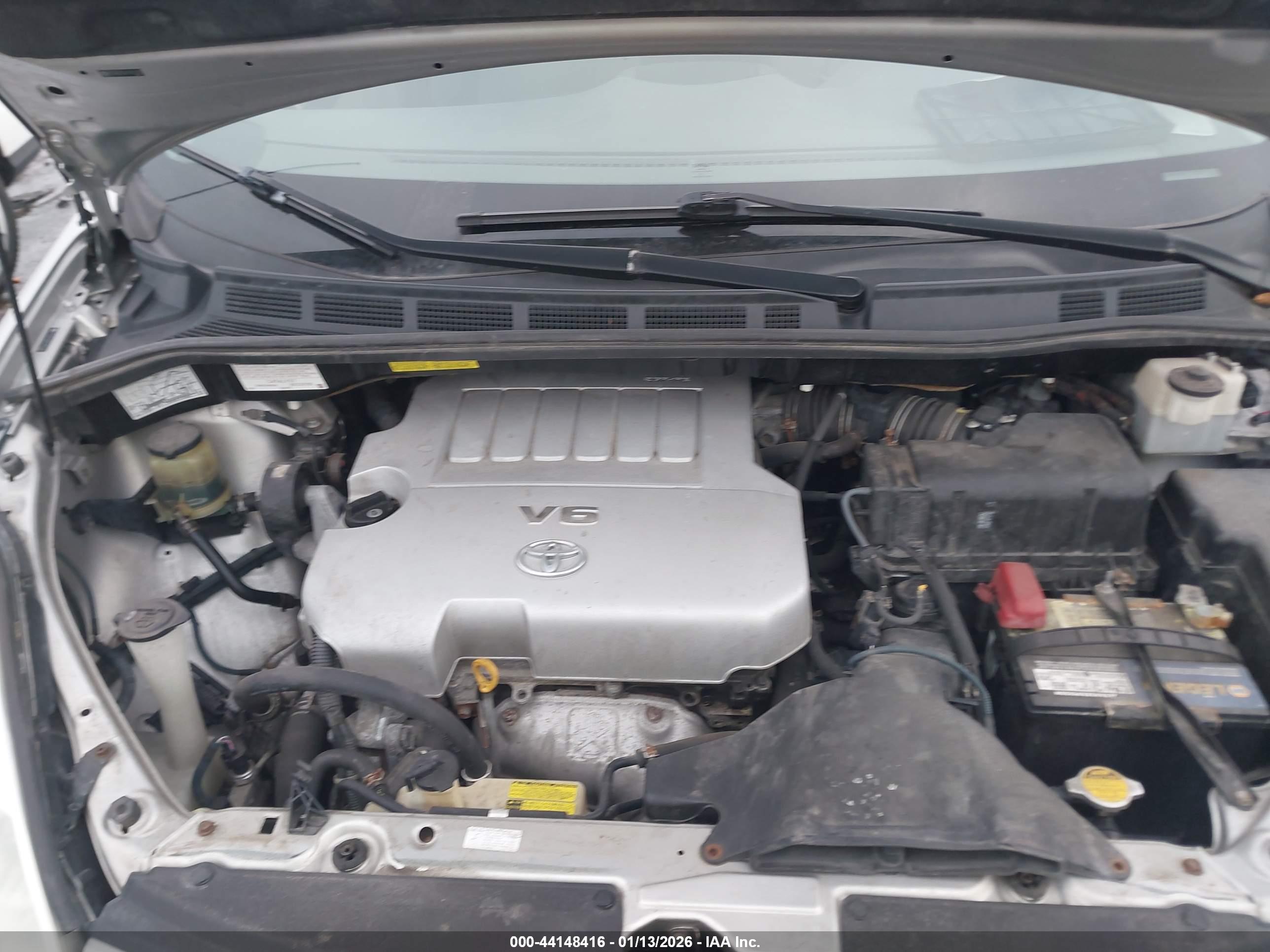 TOYOTA SIENNA image 10