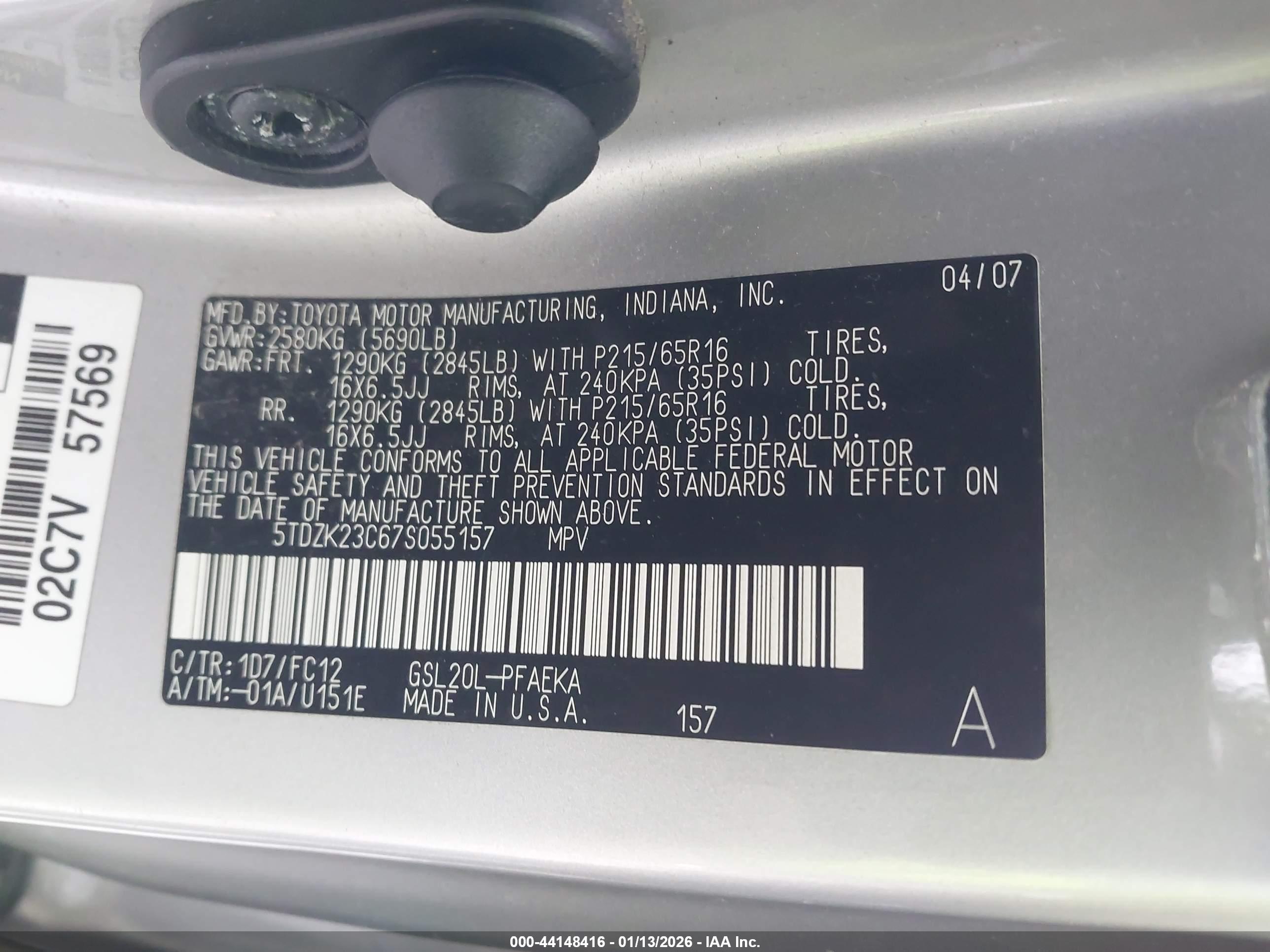 TOYOTA SIENNA image 9