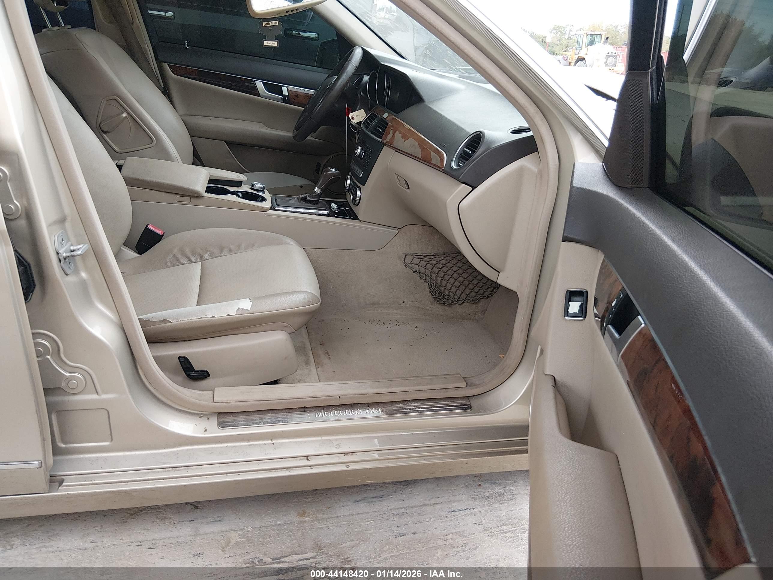 MERCEDES-BENZ C image 5