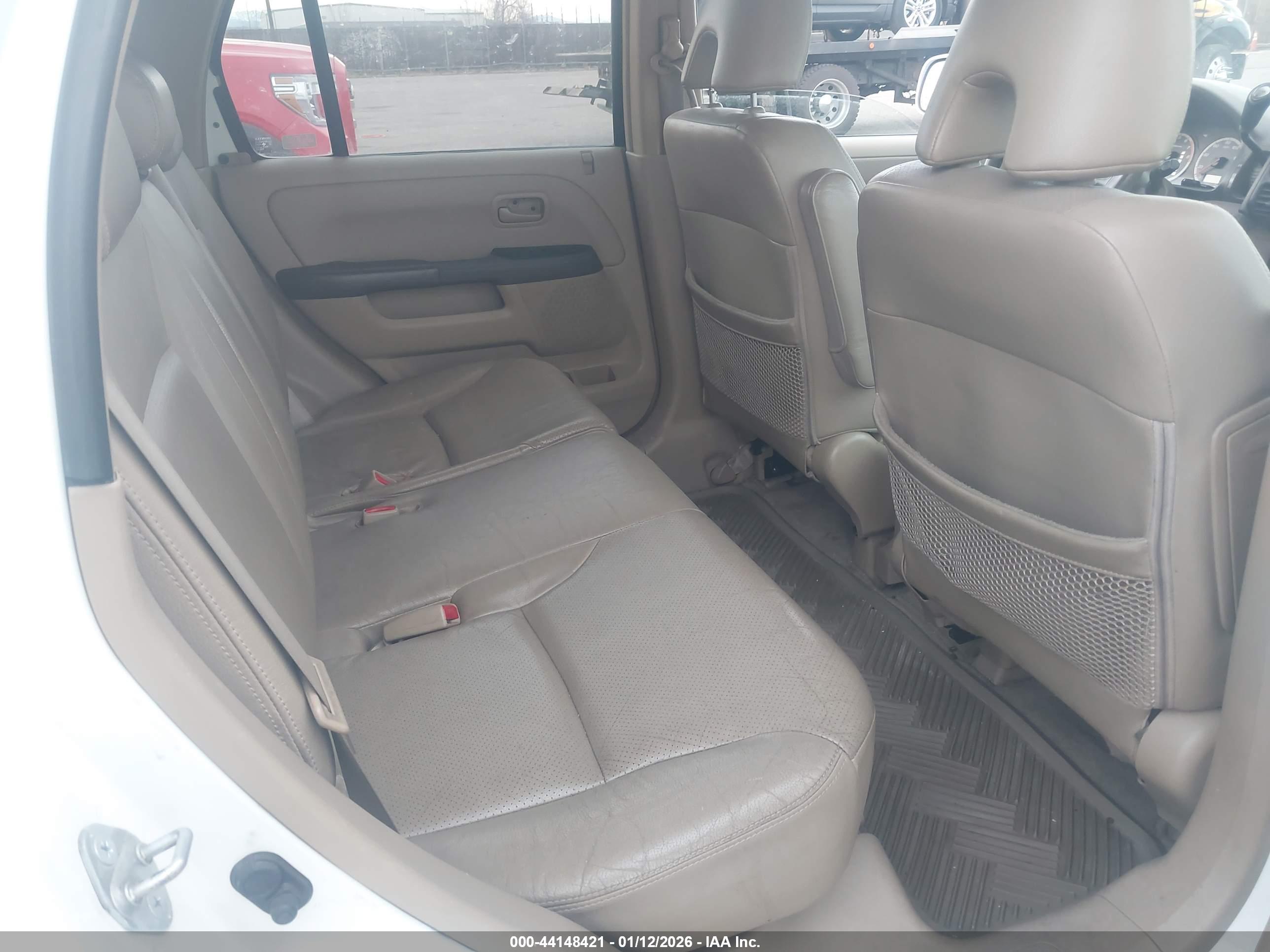 HONDA CR-V image 8
