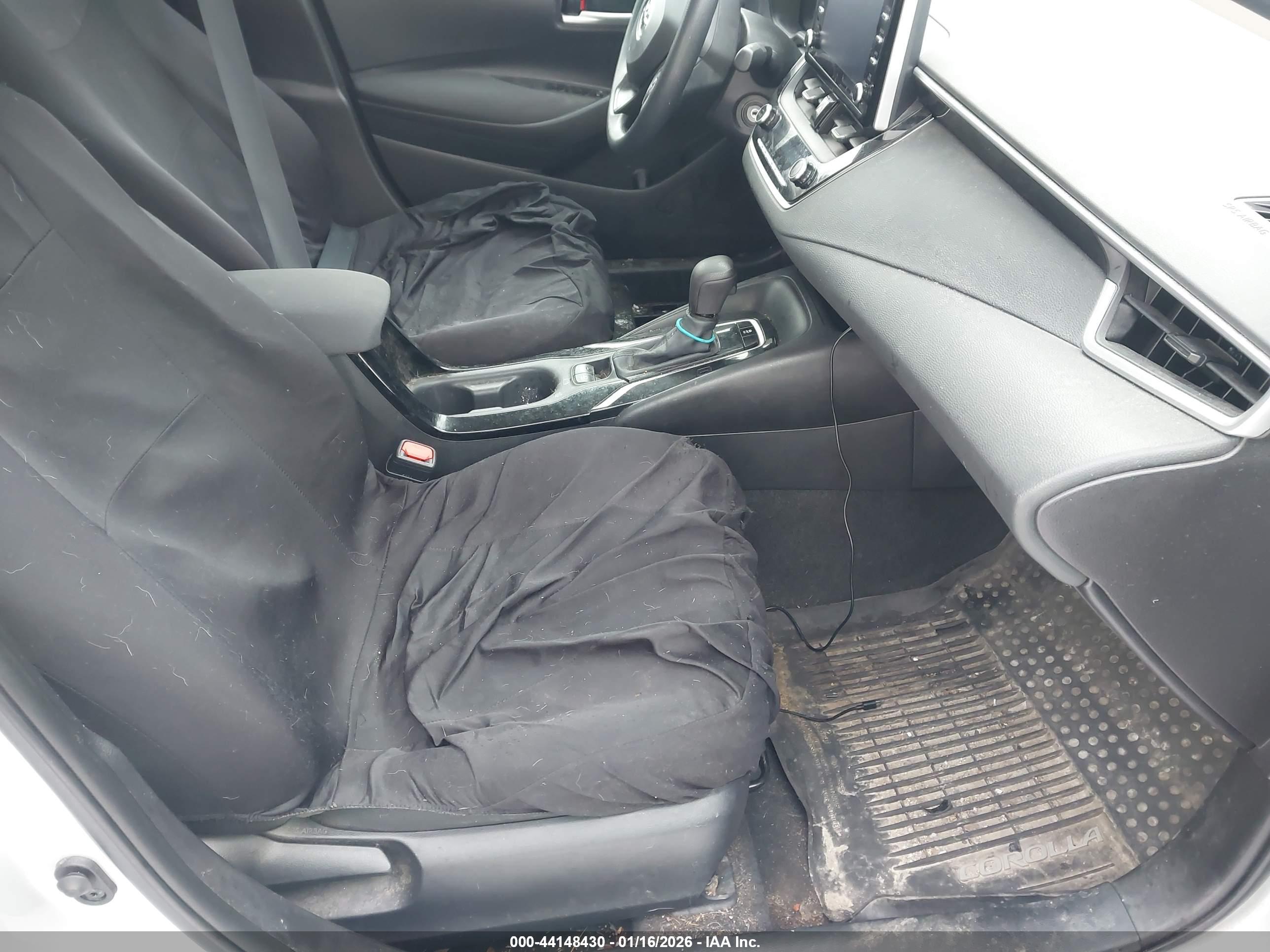 TOYOTA COROLLA image 5