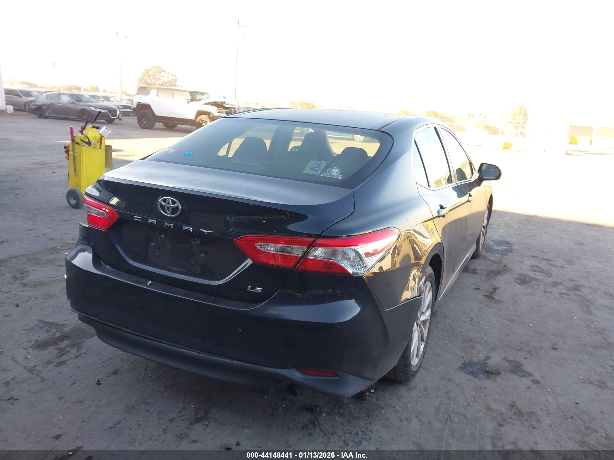TOYOTA CAMRY image 4