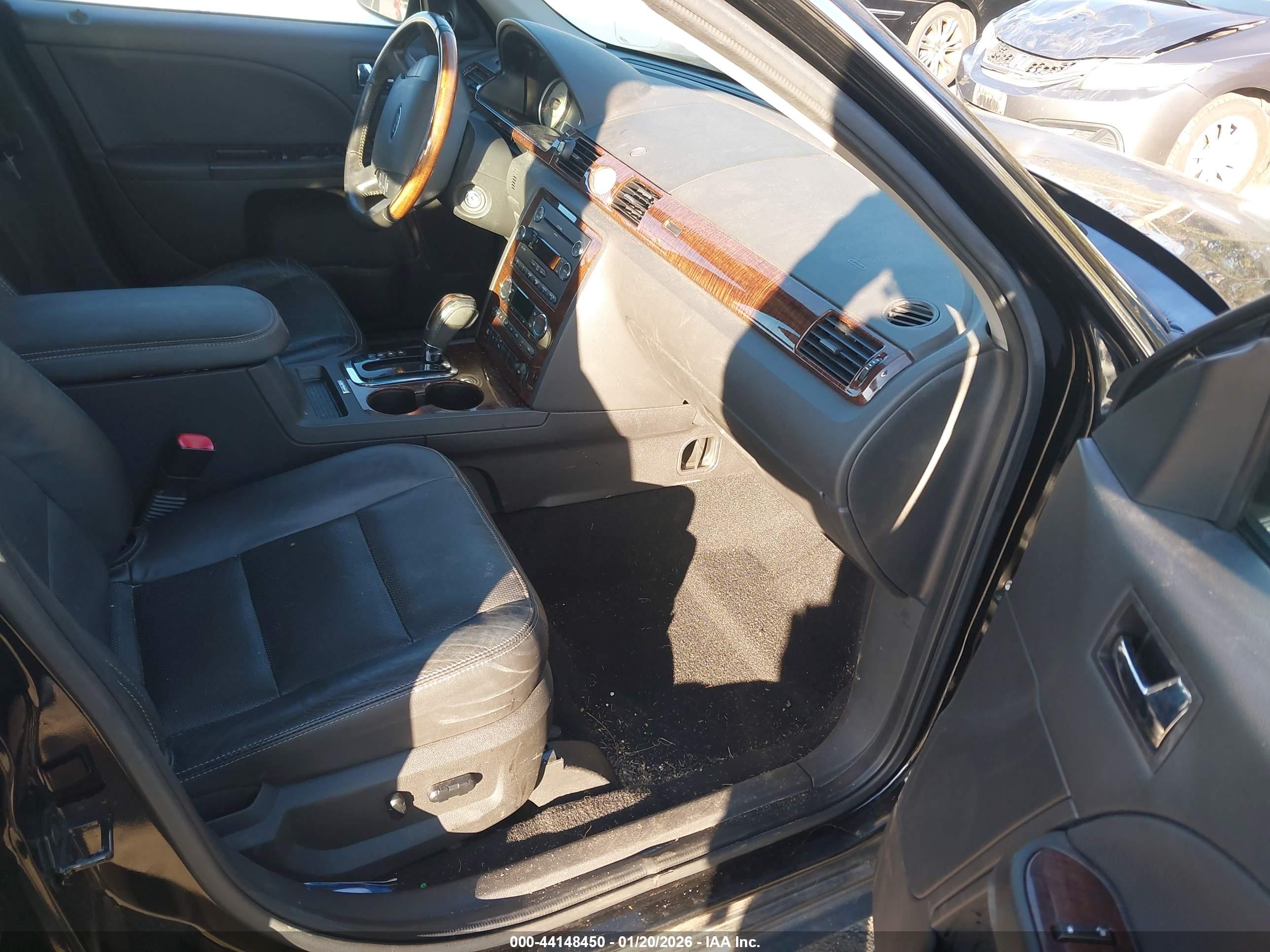 FORD TAURUS image 5