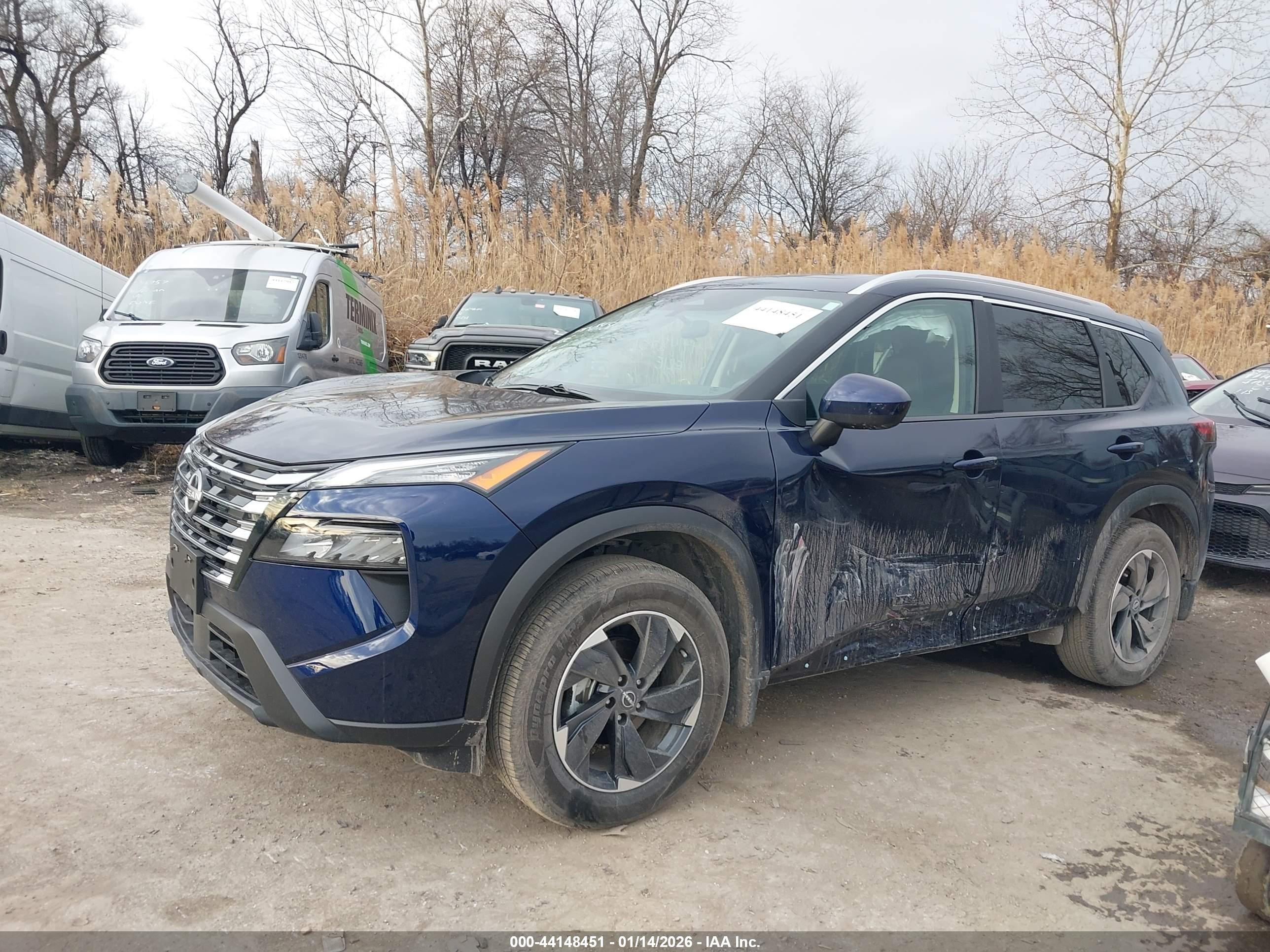 NISSAN ROGUE image 6