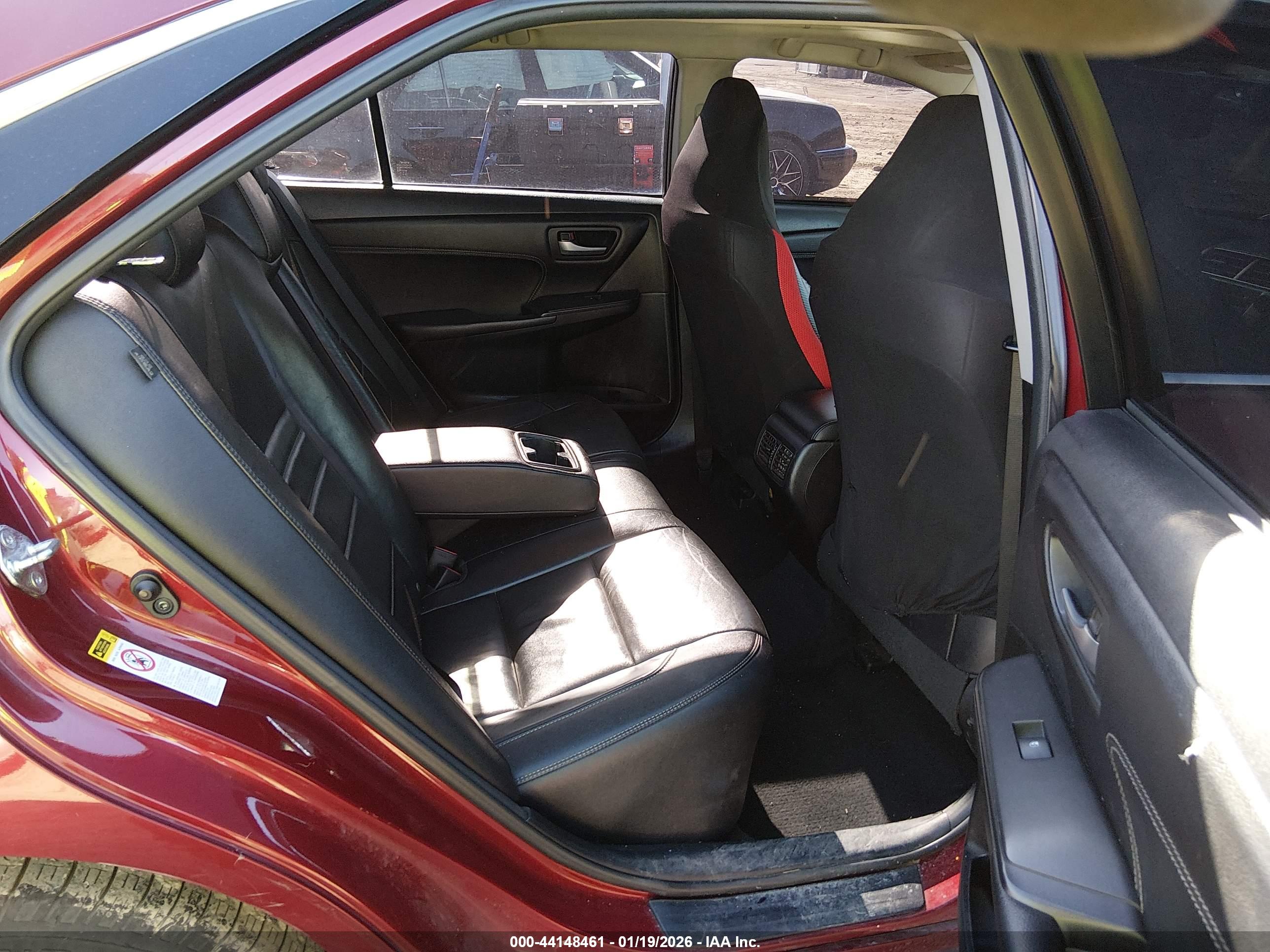 TOYOTA CAMRY image 8