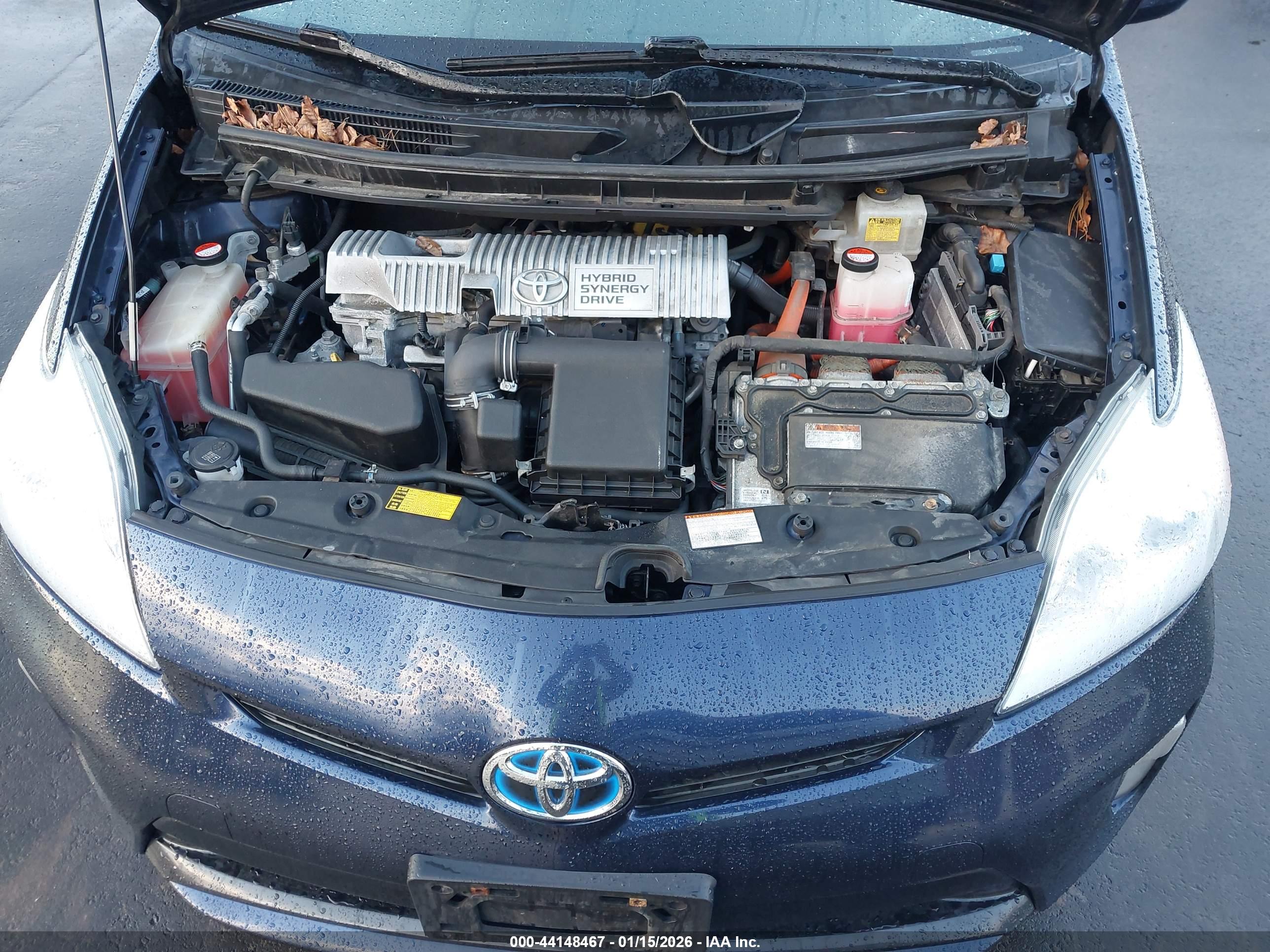TOYOTA PRIUS image 10