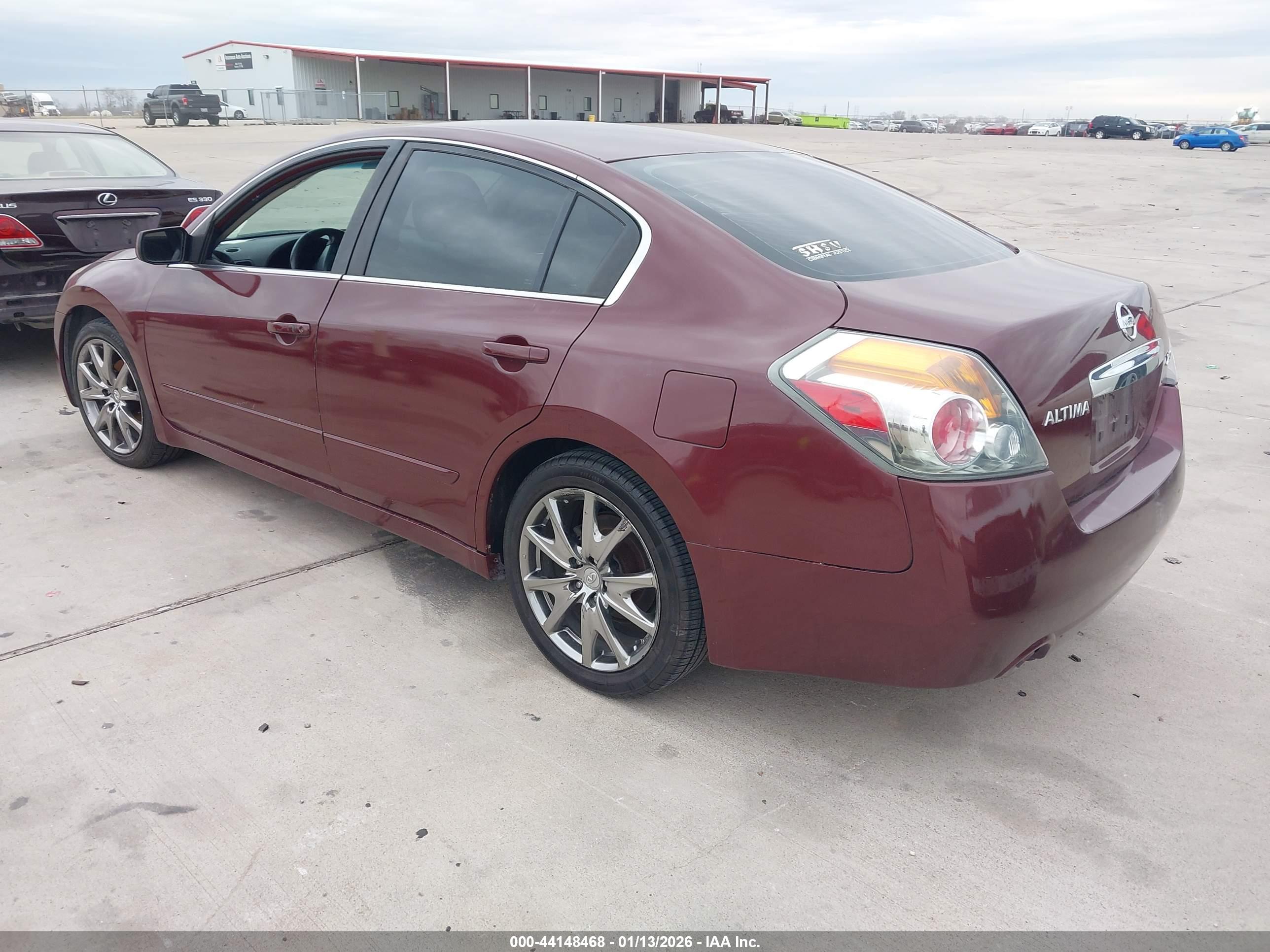 NISSAN ALTIMA image 3