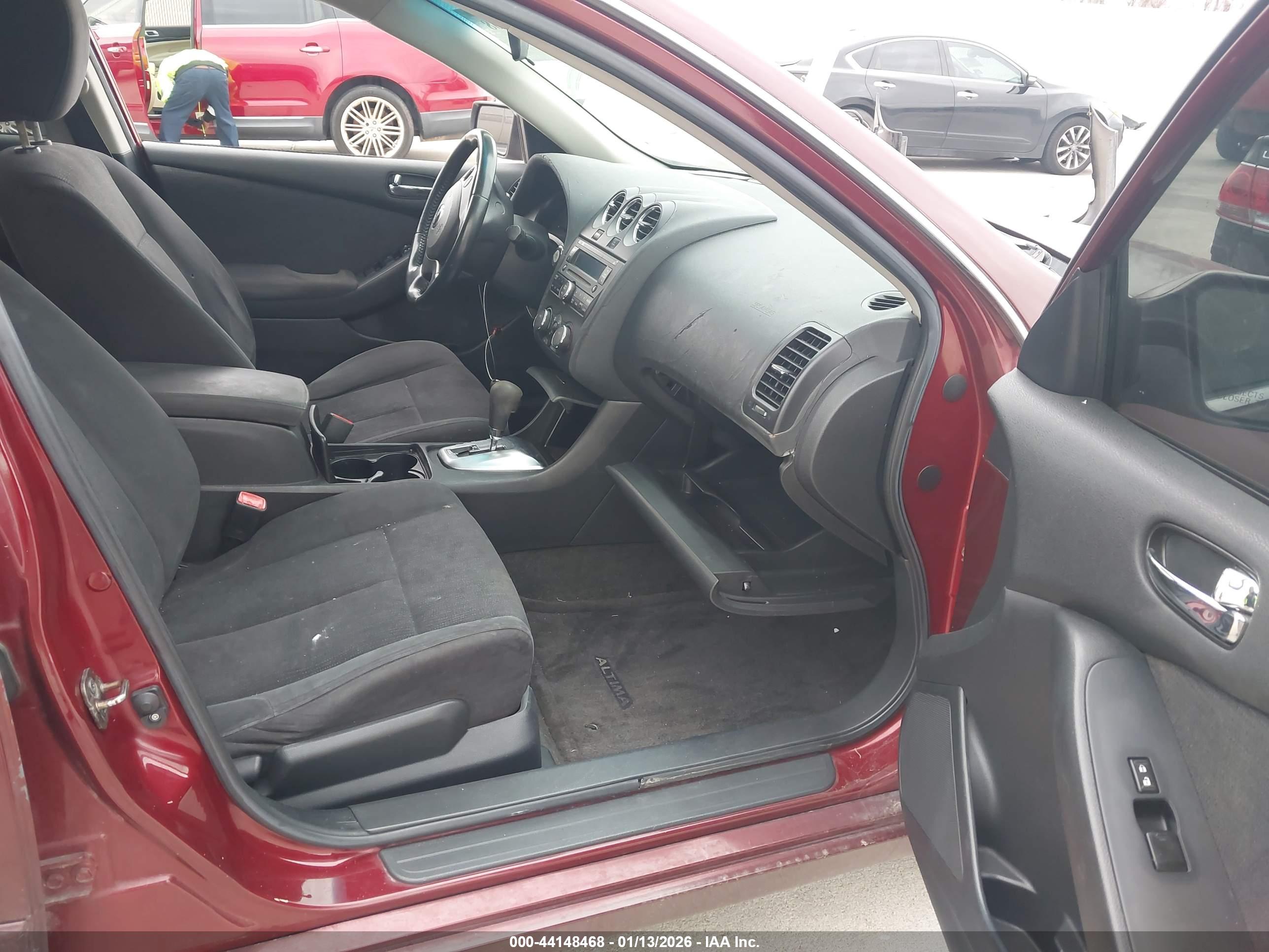 NISSAN ALTIMA image 5