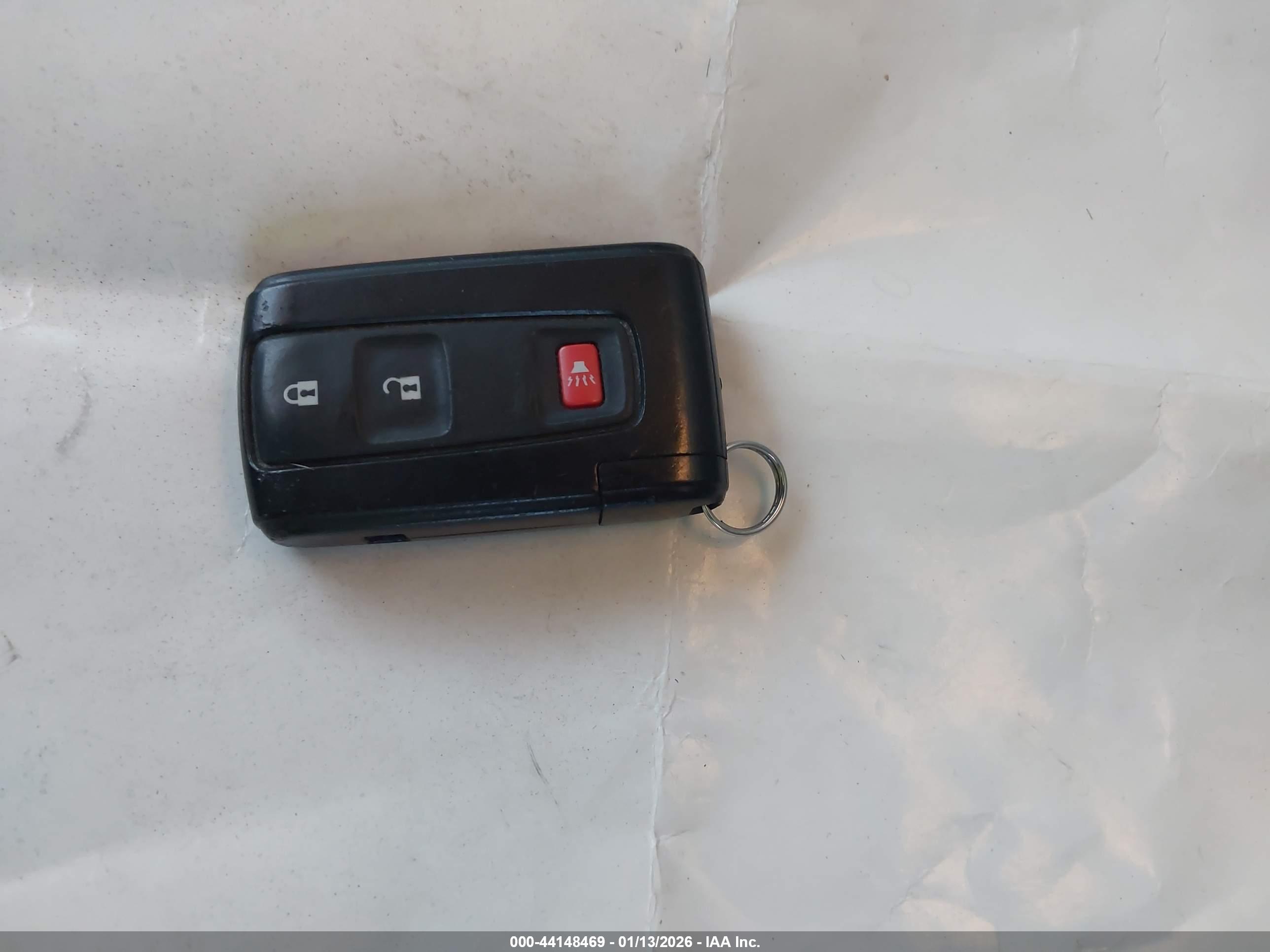 TOYOTA PRIUS image 11