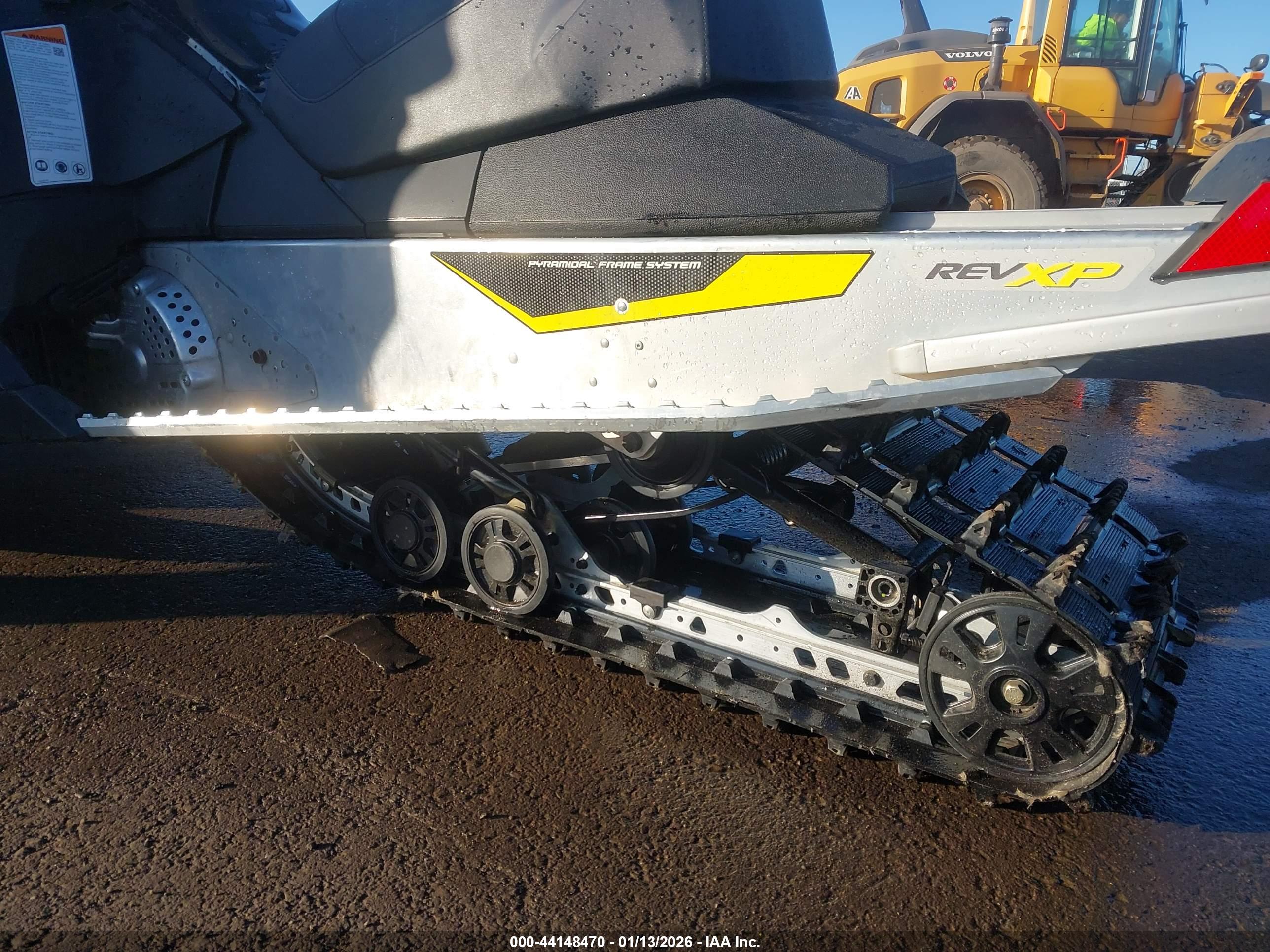SKIDOO SNOWMOBILE image 6