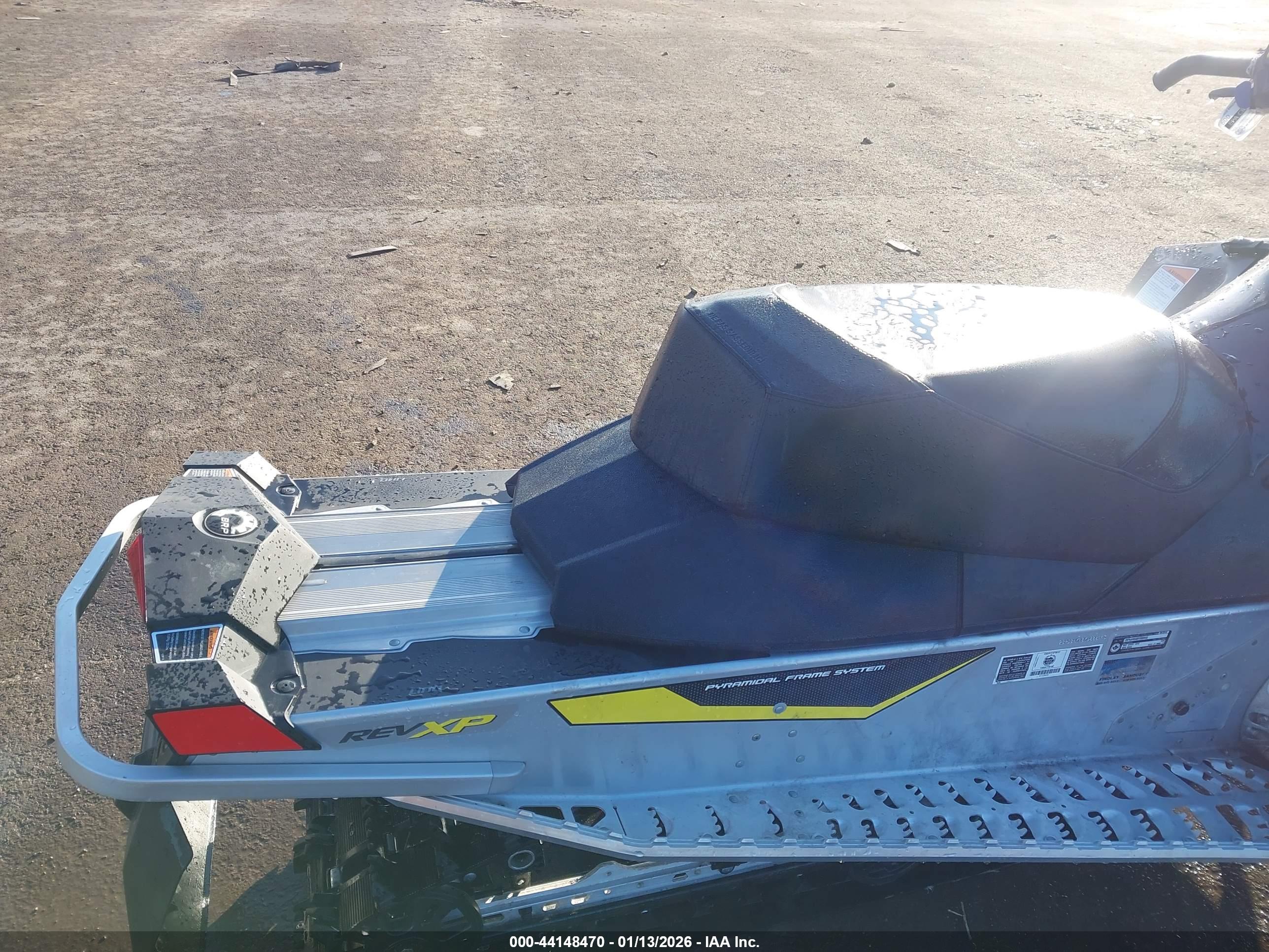 SKIDOO SNOWMOBILE image 8