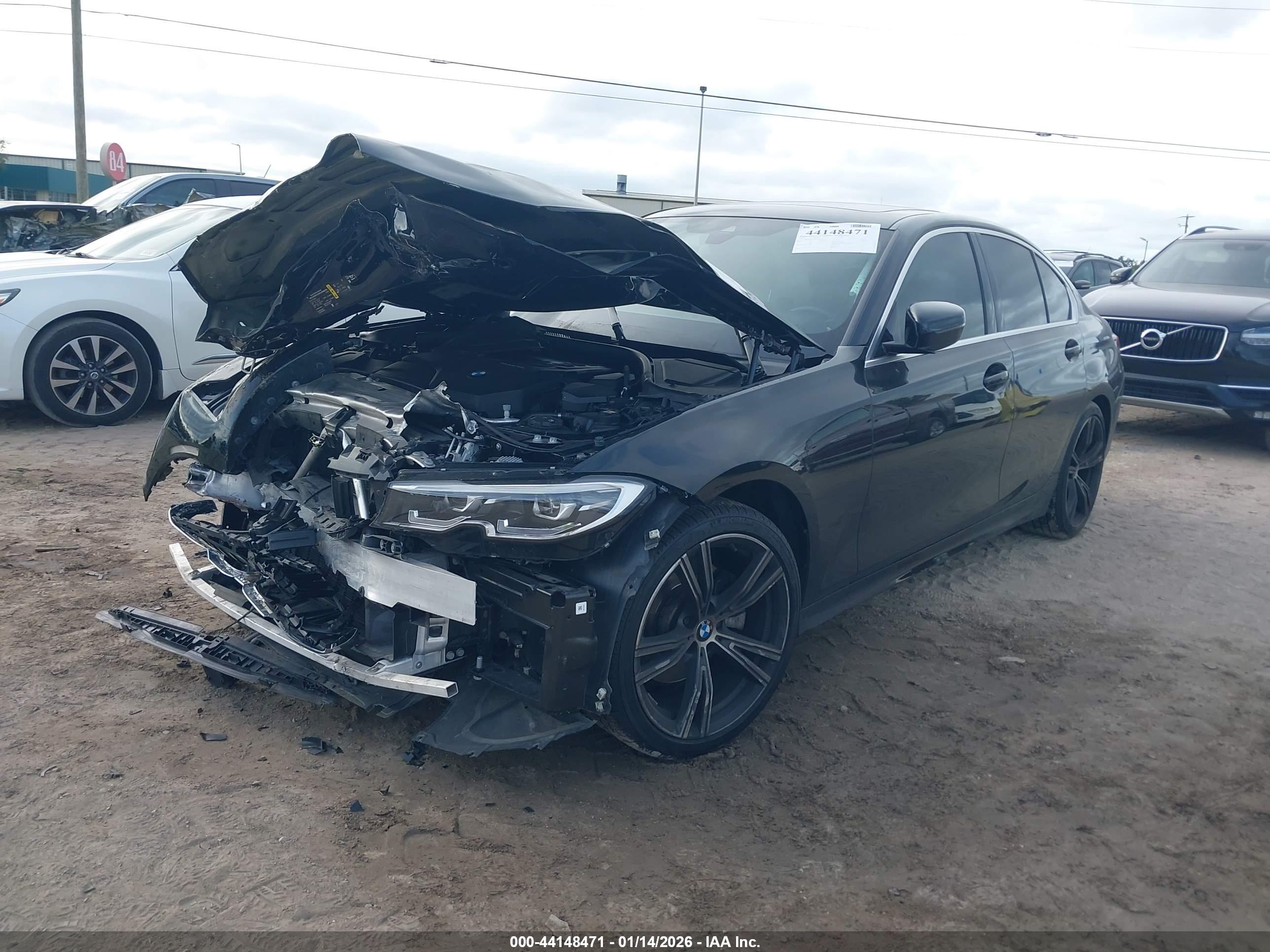BMW 330I image 2