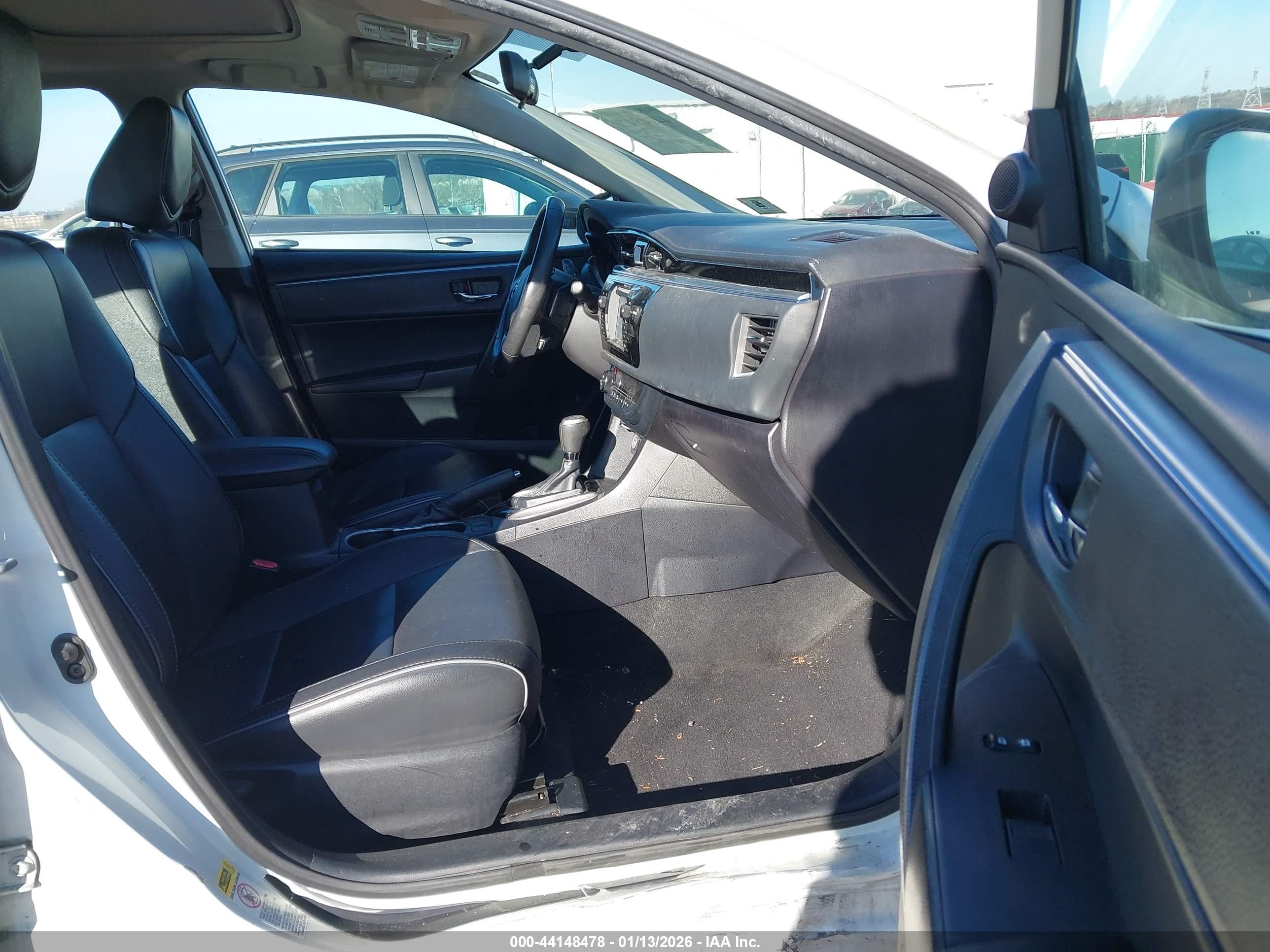 TOYOTA COROLLA image 5