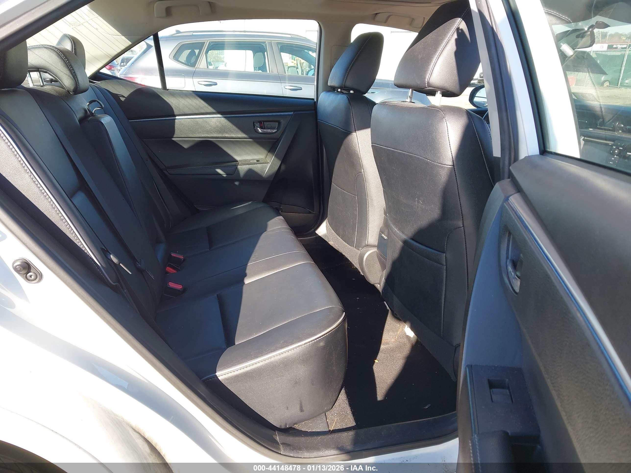 TOYOTA COROLLA image 8