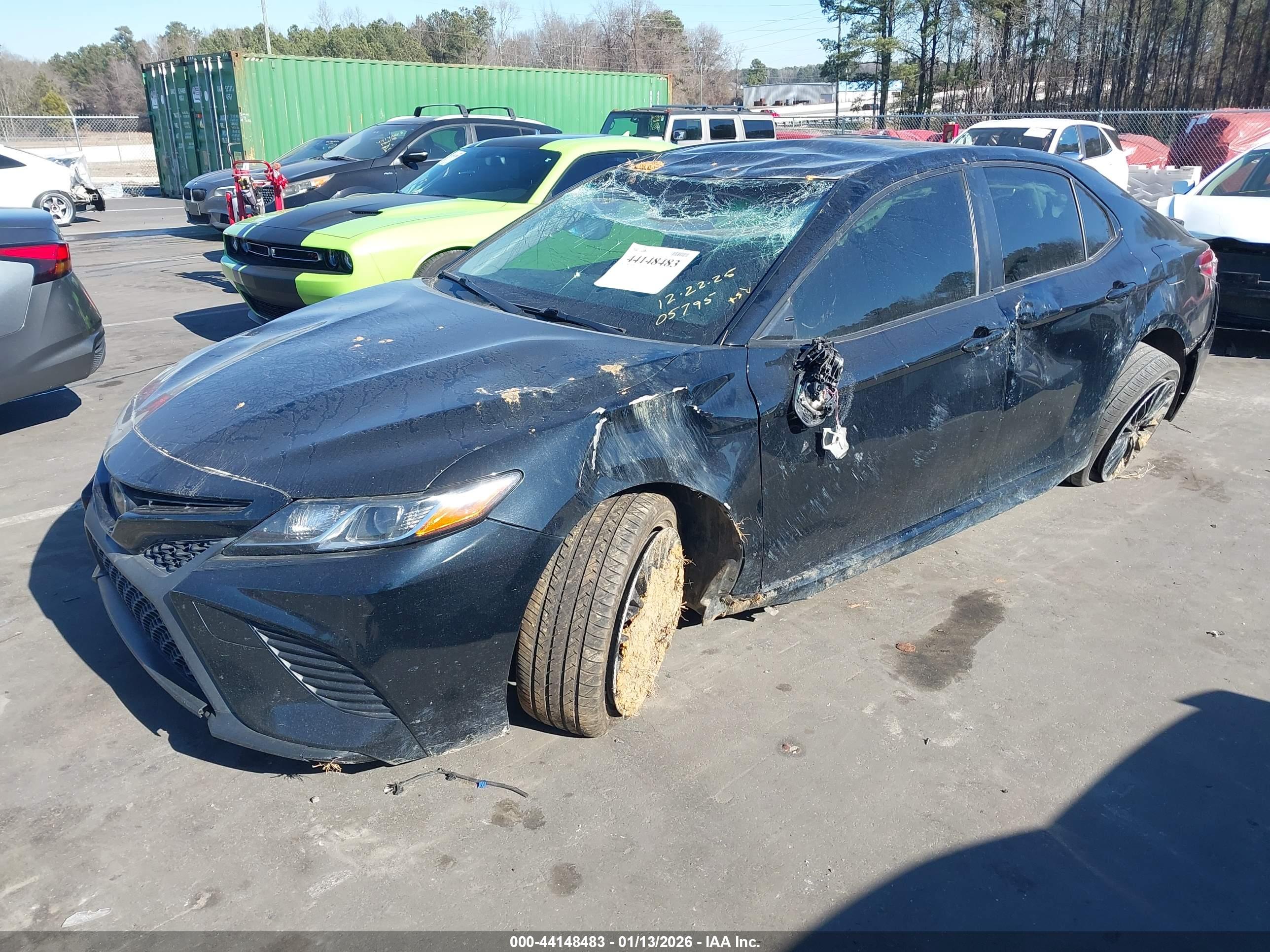TOYOTA CAMRY image 2
