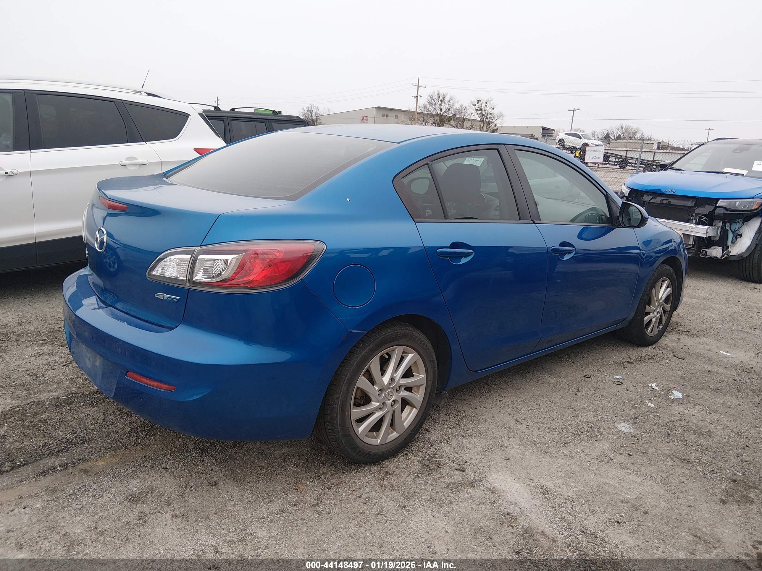 MAZDA MAZDA3 image 4