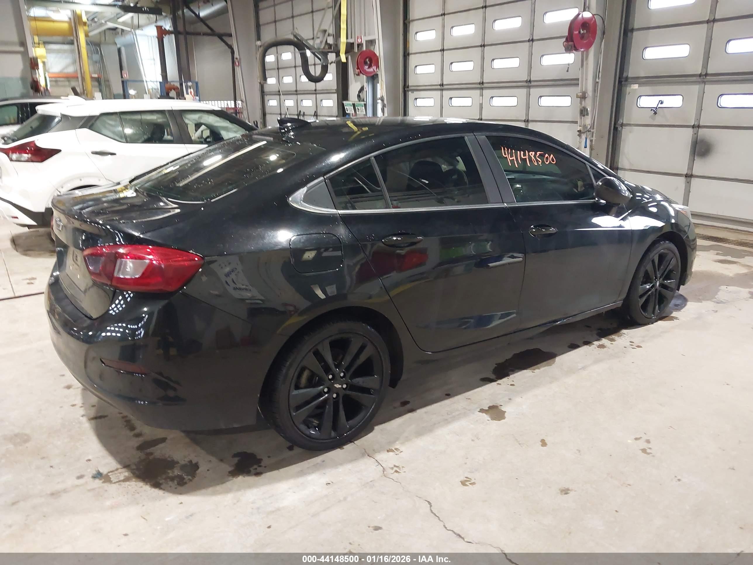 CHEVROLET CRUZE image 4