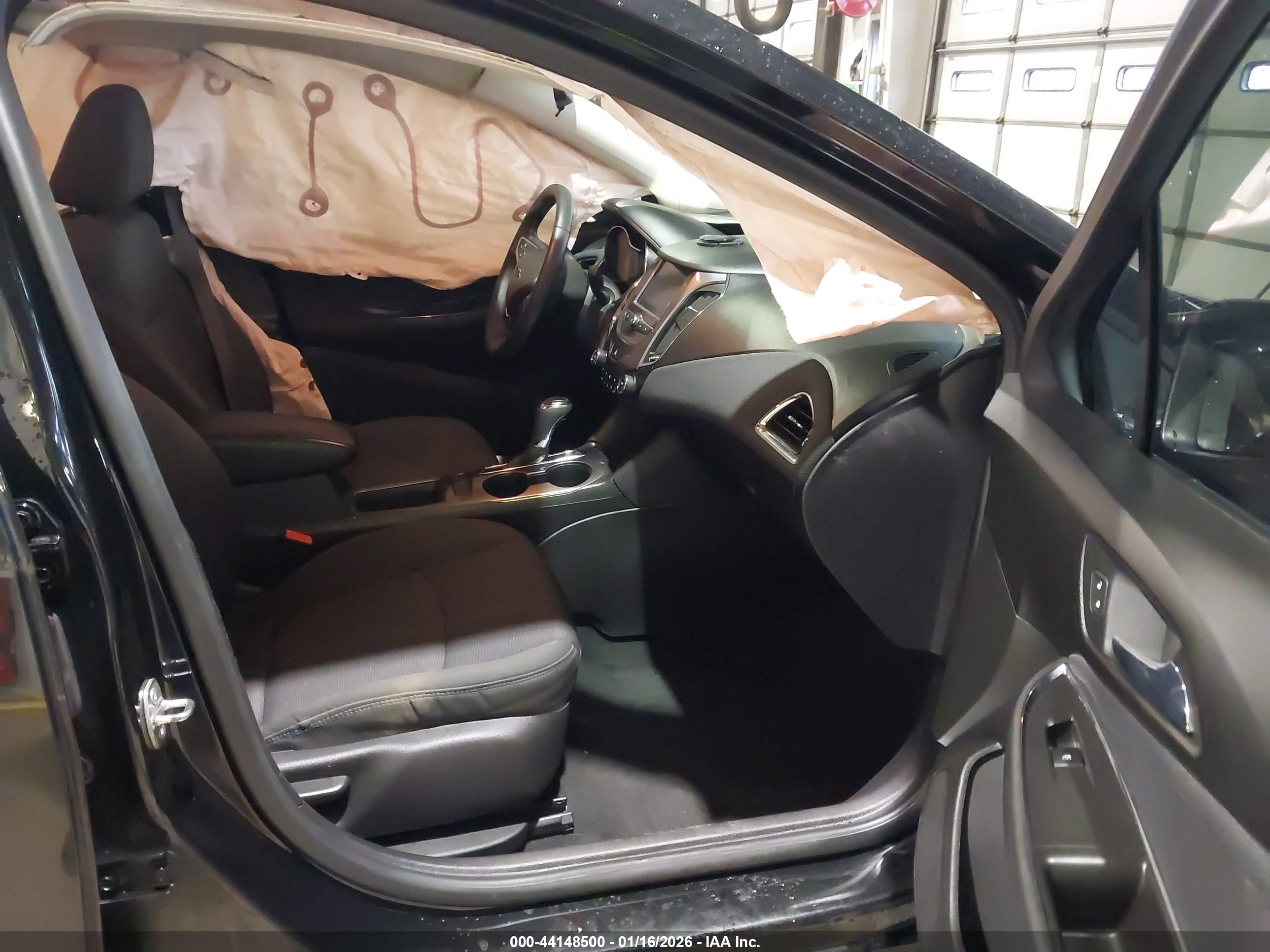CHEVROLET CRUZE image 5