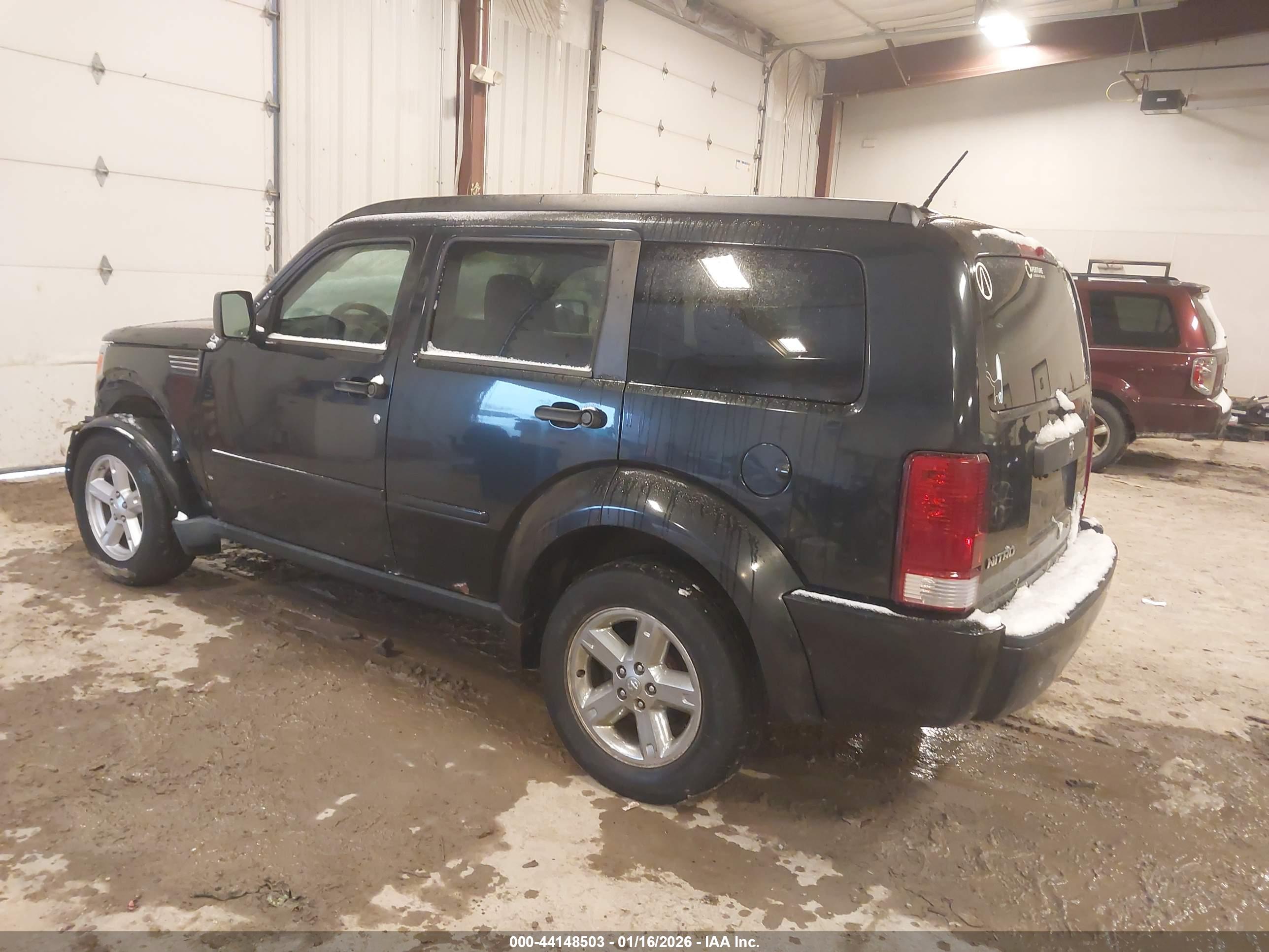 DODGE NITRO image 3