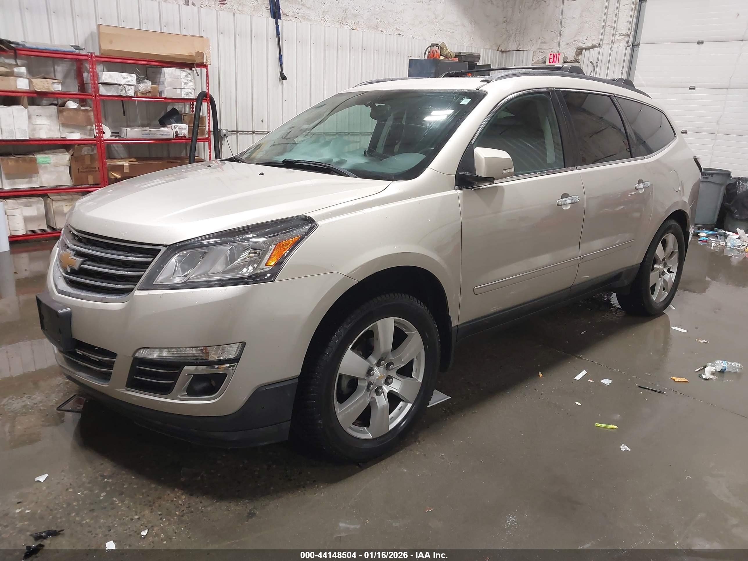 CHEVROLET TRAVERSE image 2