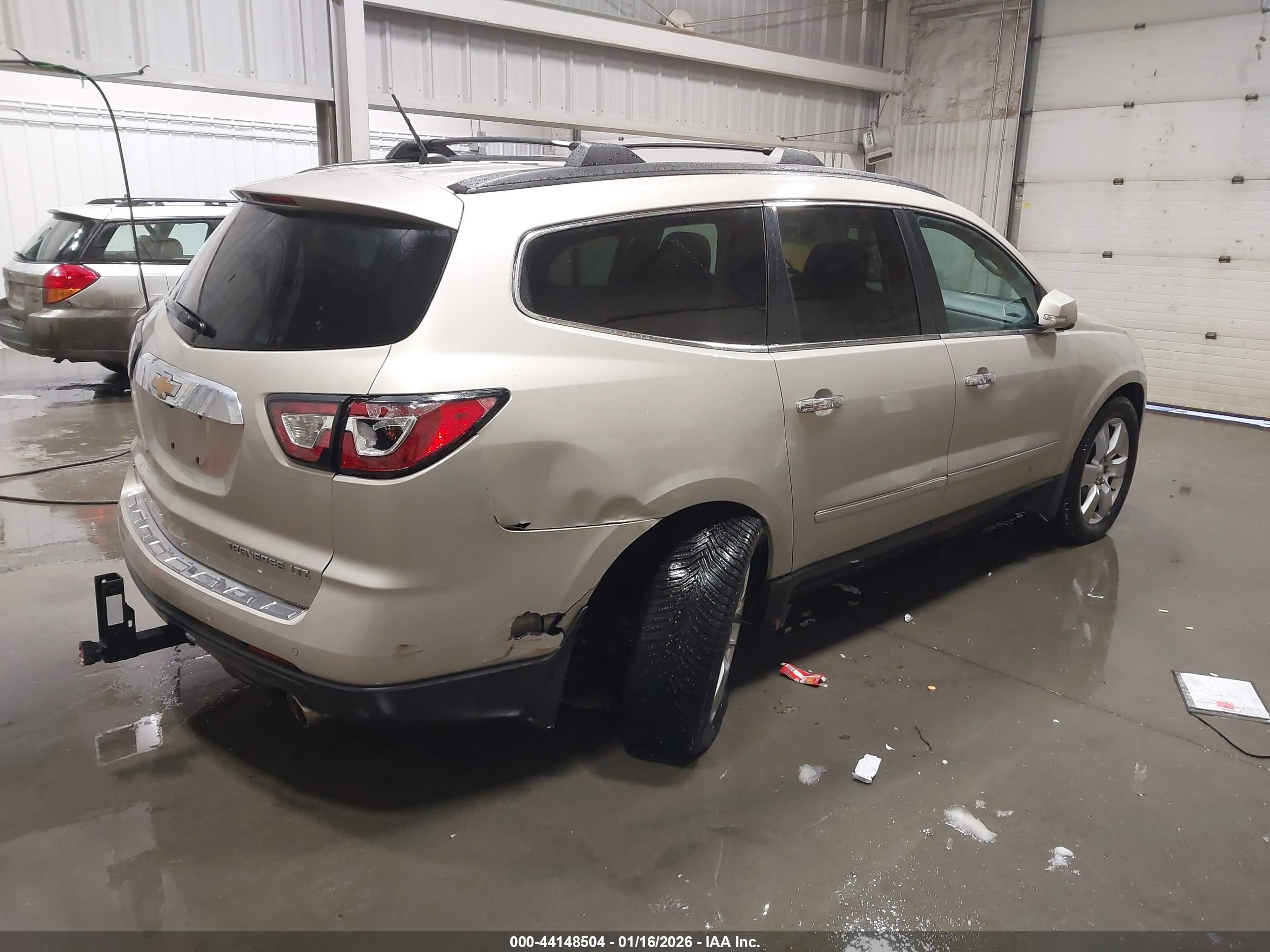 CHEVROLET TRAVERSE image 4
