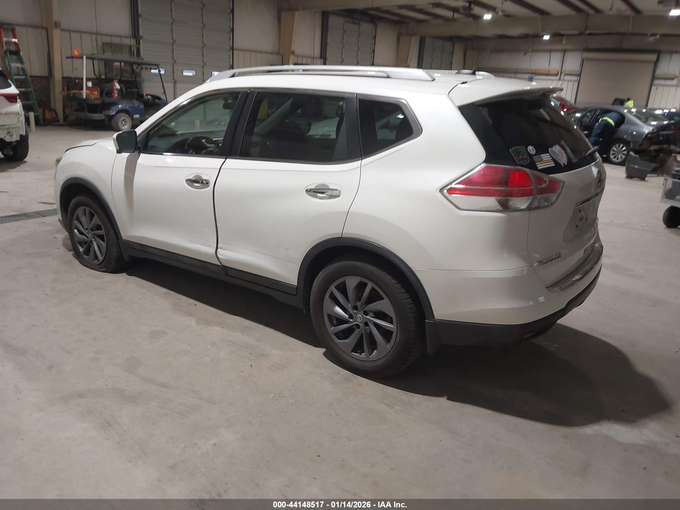 NISSAN ROGUE image 3