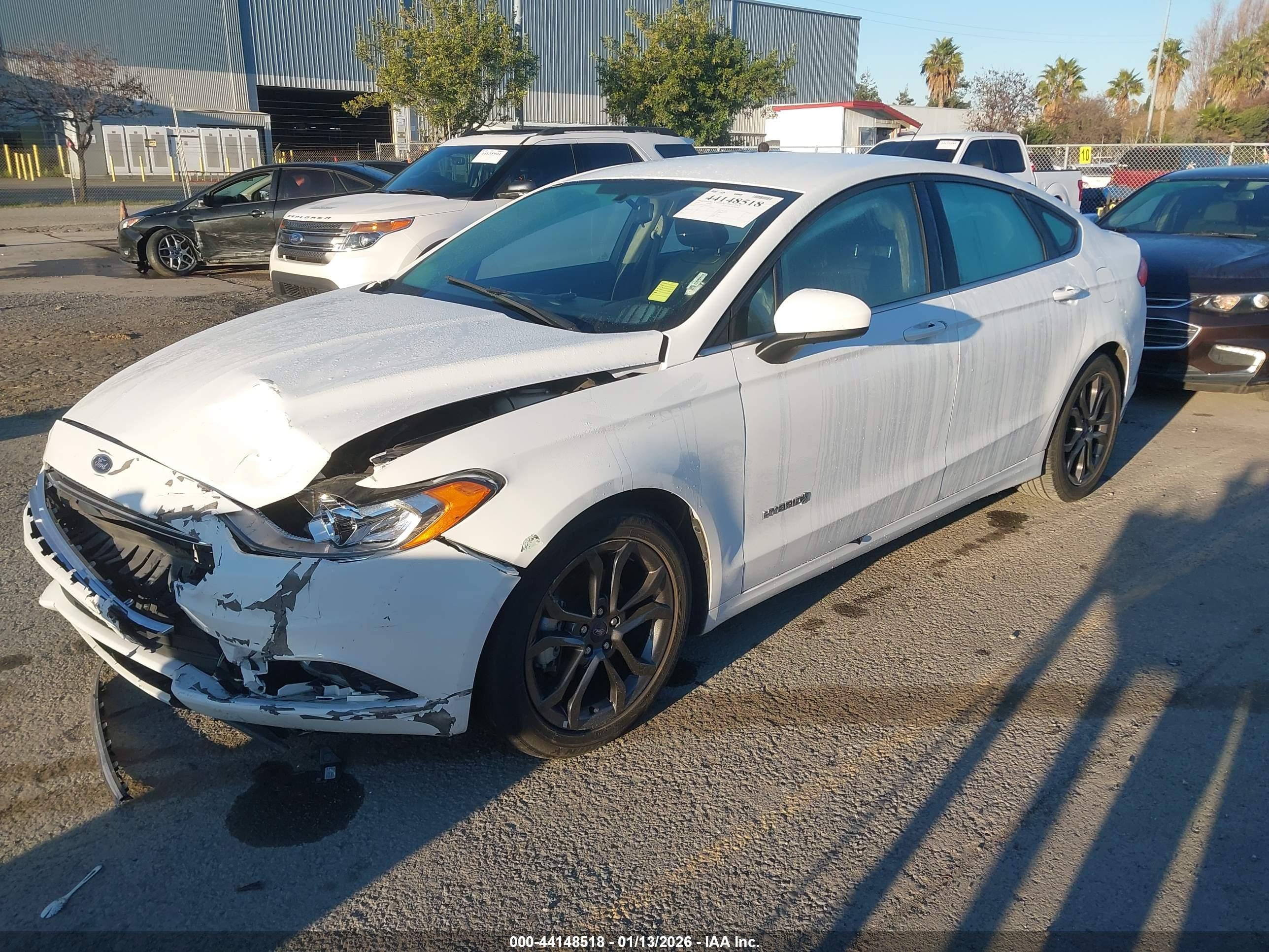 FORD FUSION image 2
