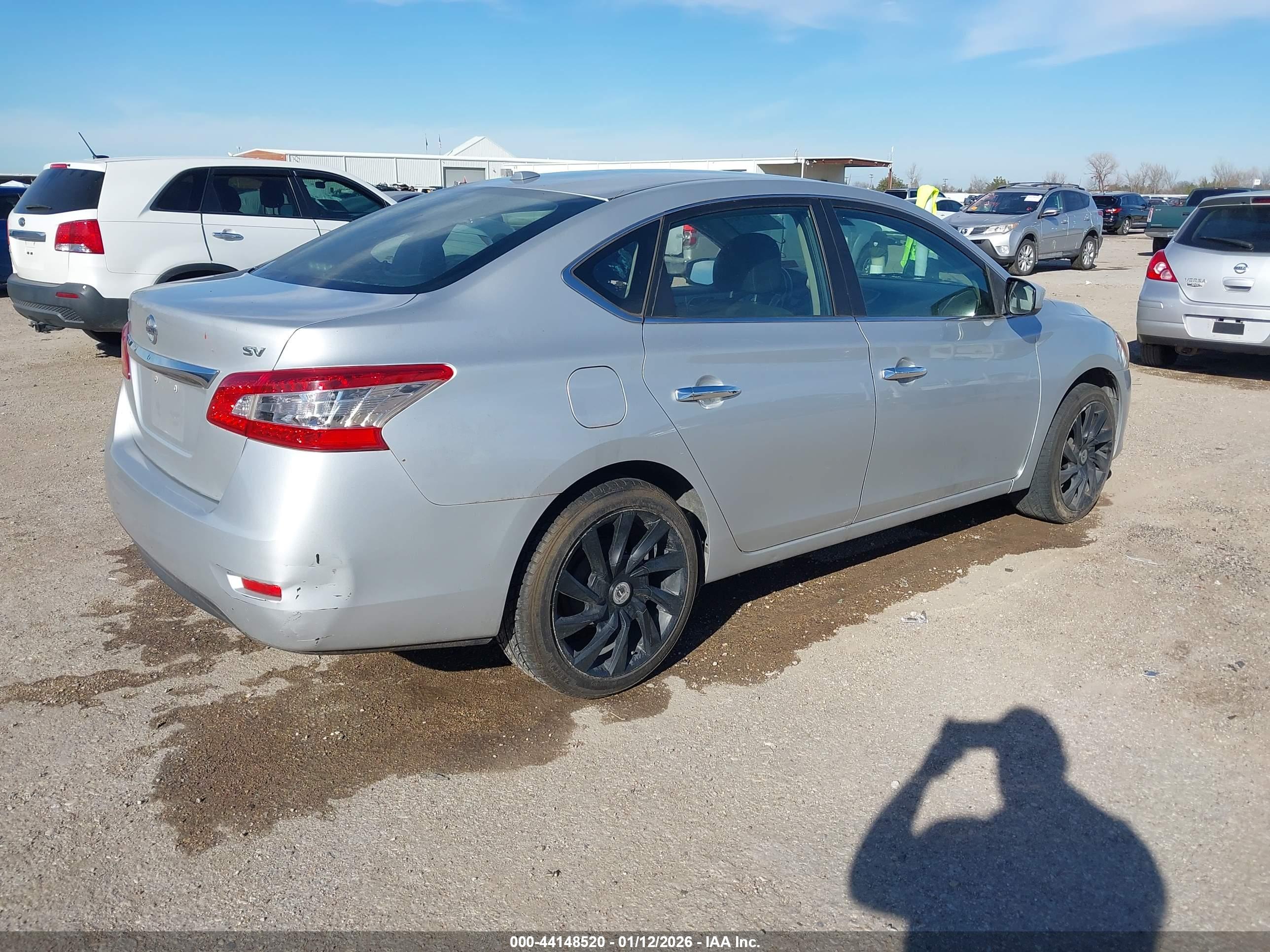 NISSAN SENTRA image 4