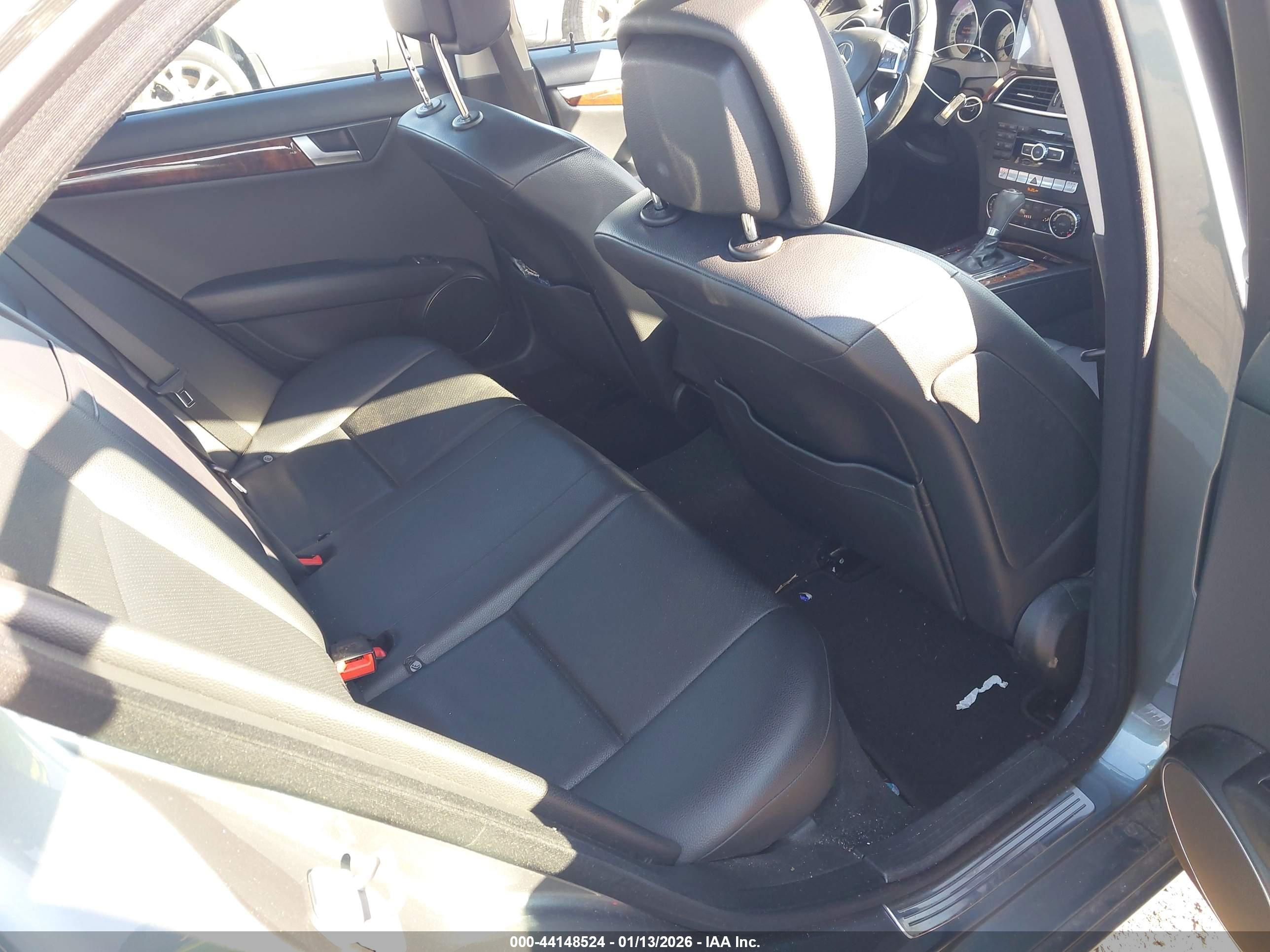 MERCEDES-BENZ C image 8
