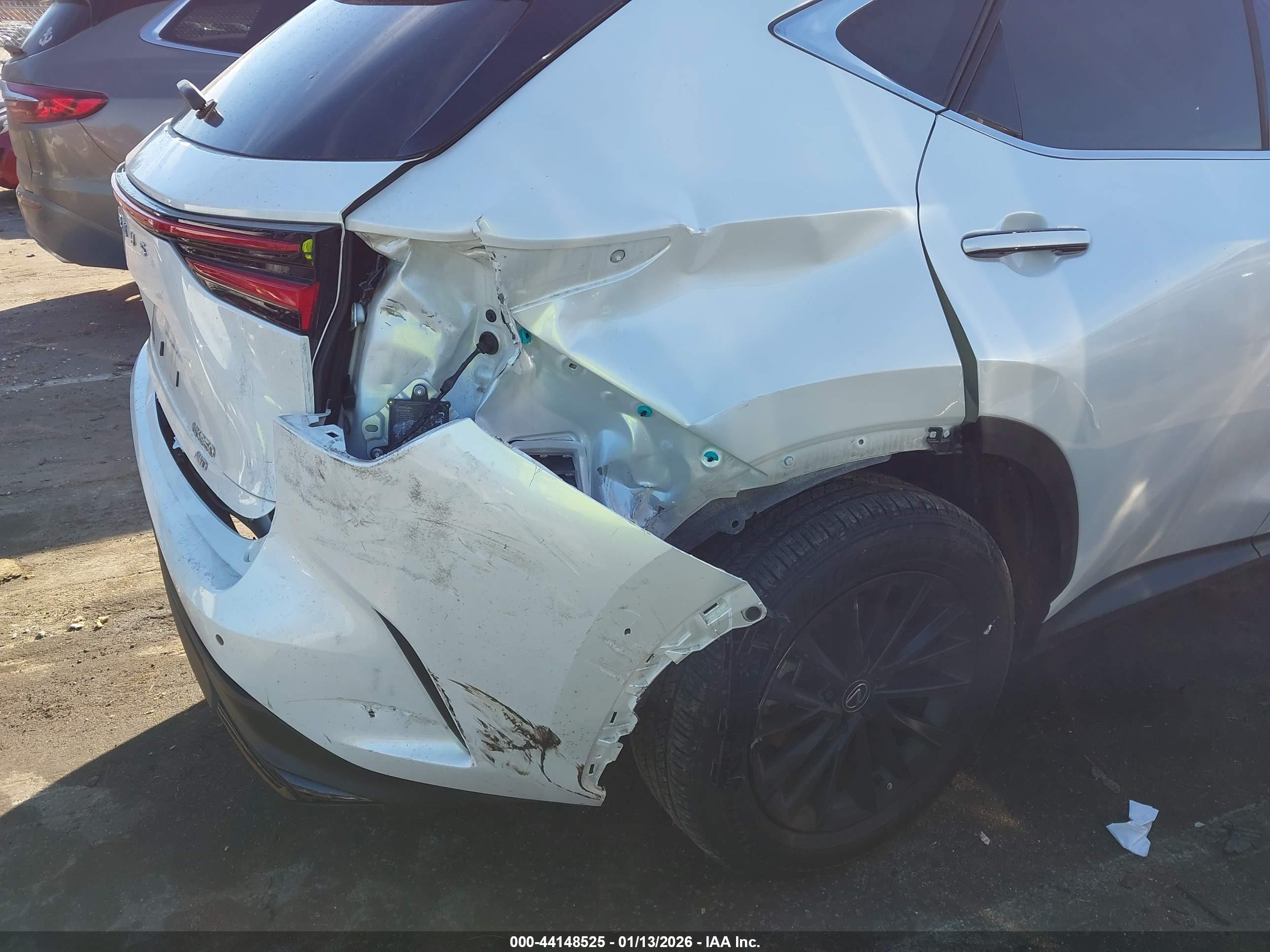 LEXUS NX image 6