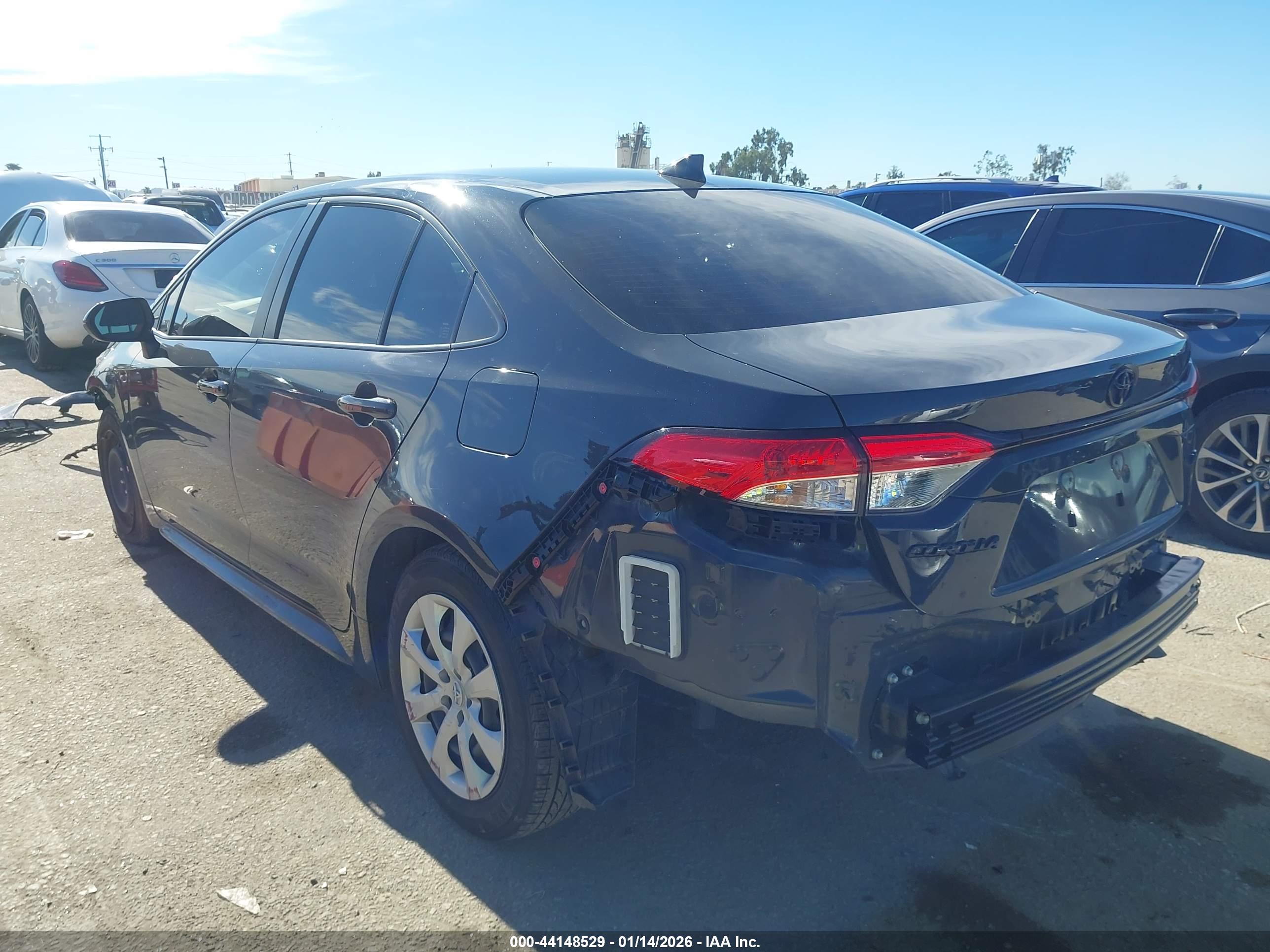 TOYOTA COROLLA image 3