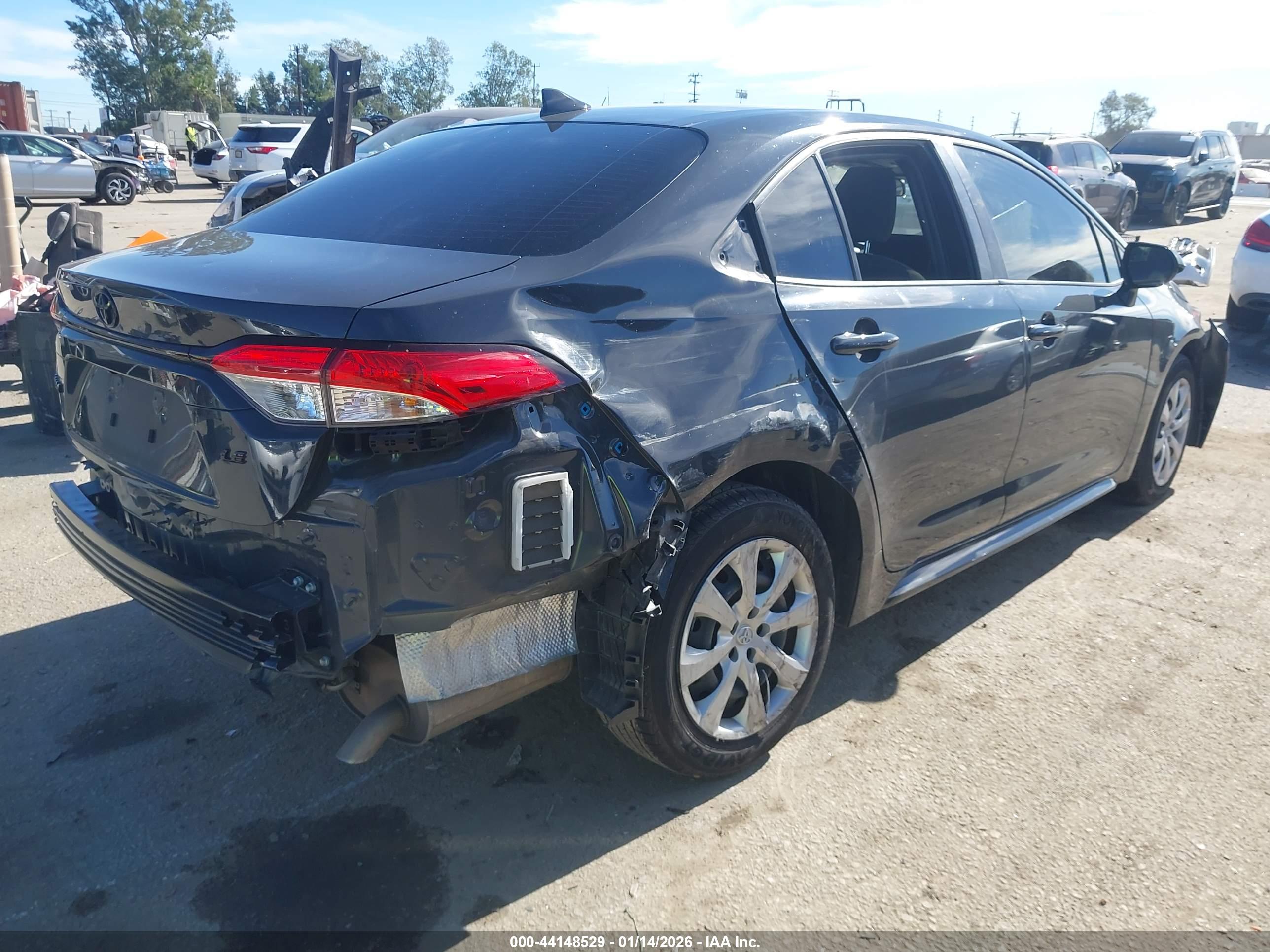 TOYOTA COROLLA image 4