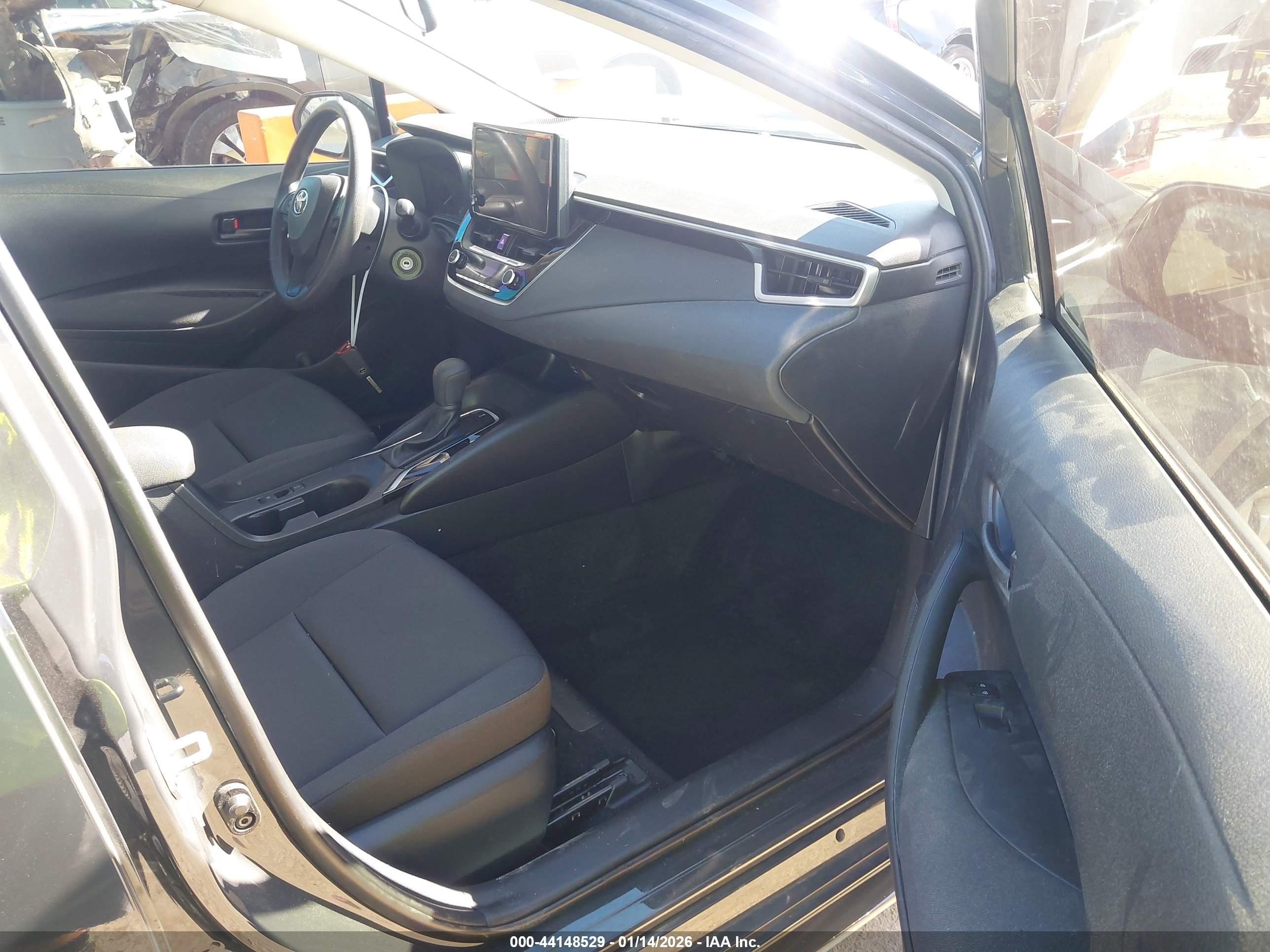 TOYOTA COROLLA image 5