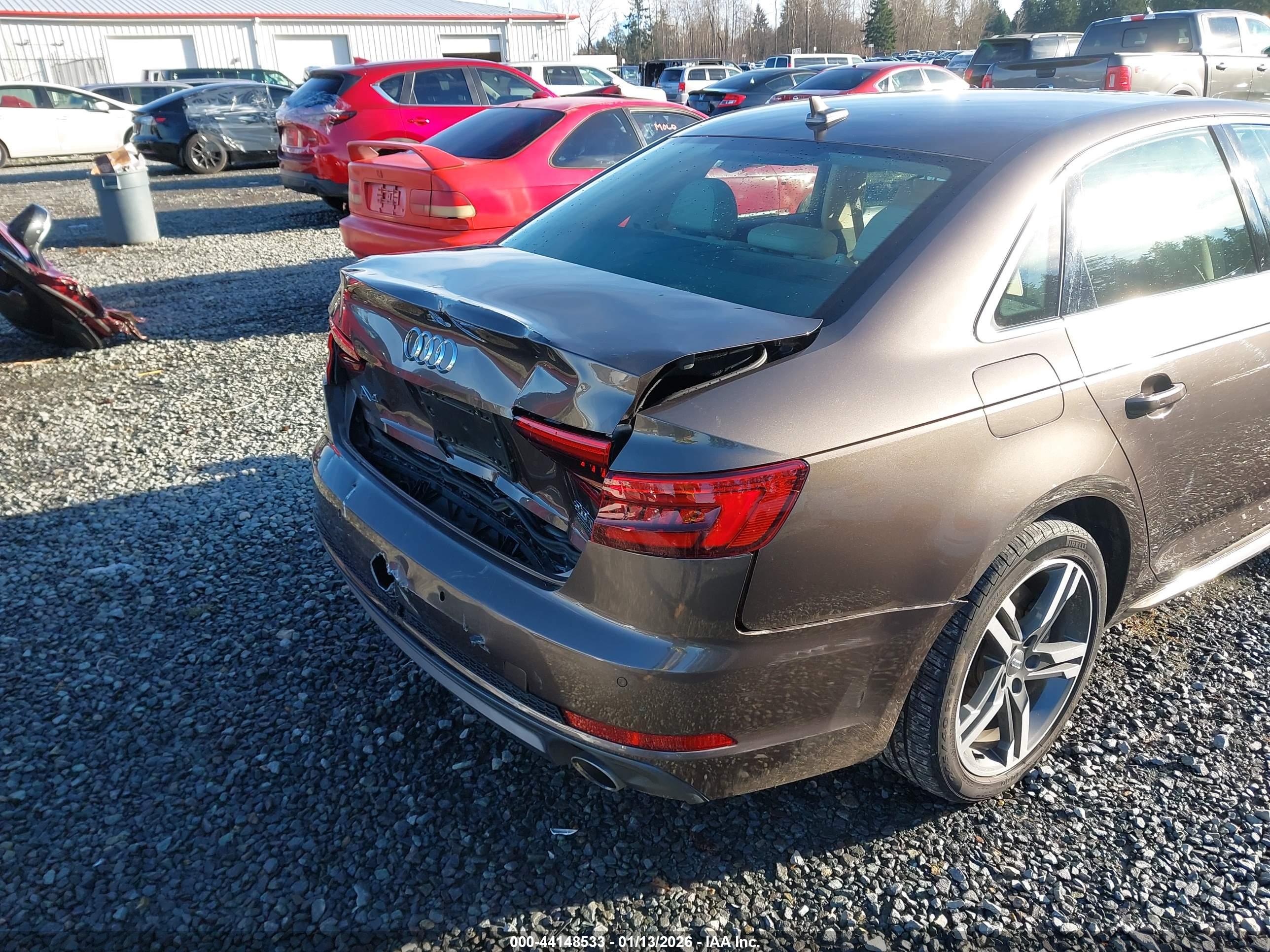 AUDI A4 image 6