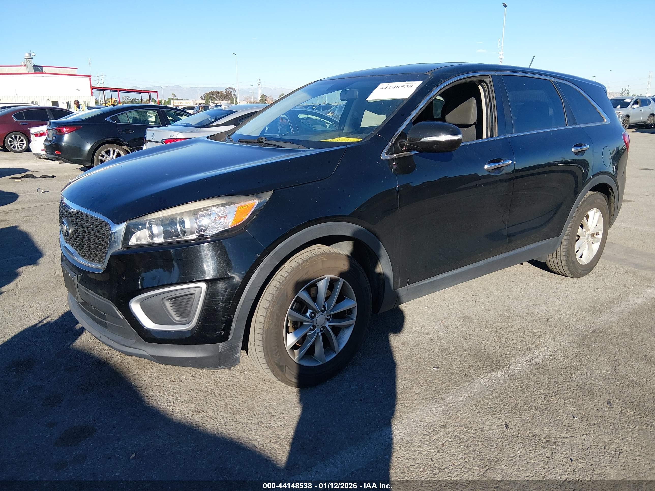 KIA SORENTO image 2