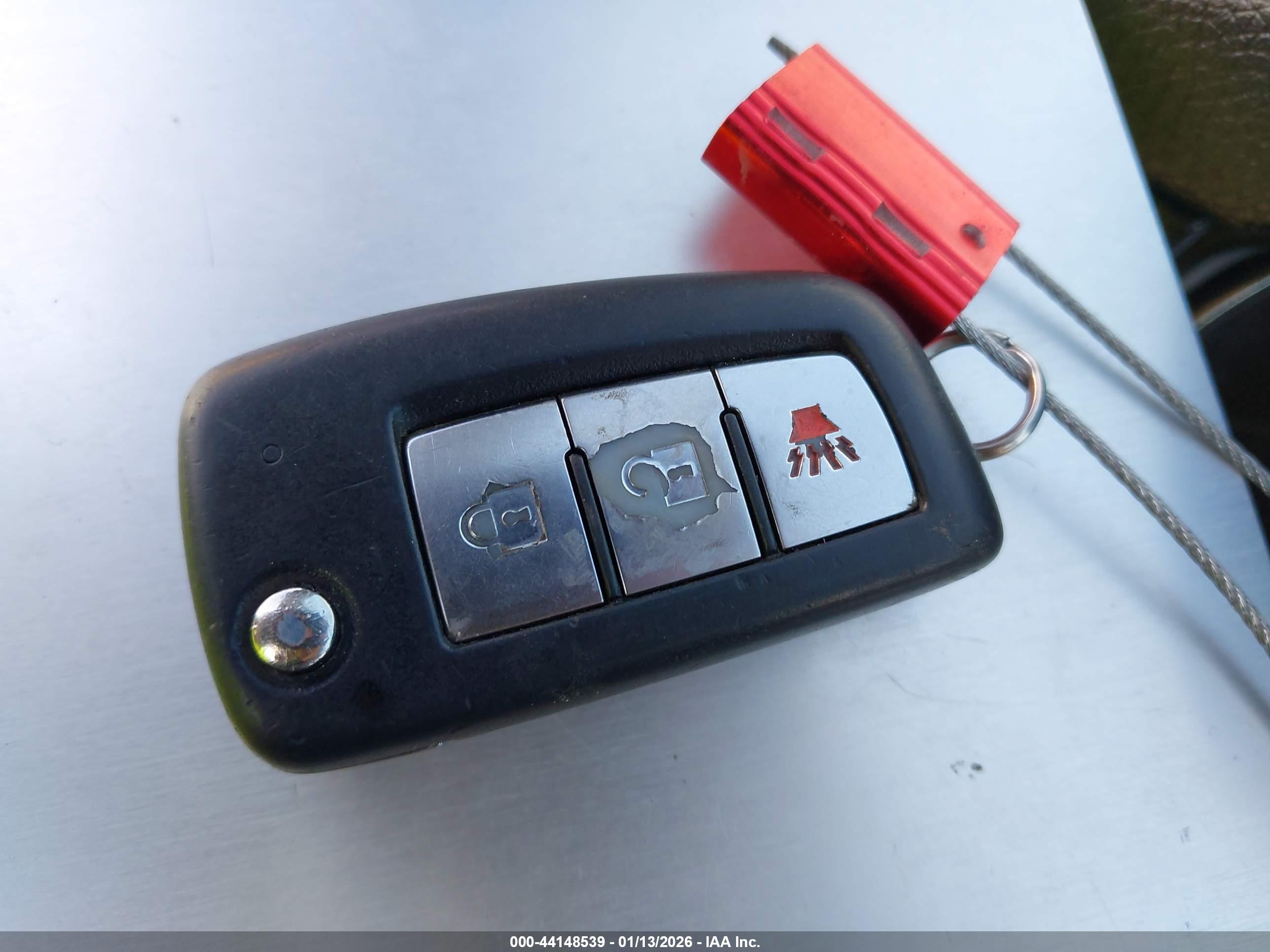 NISSAN ROGUE image 11