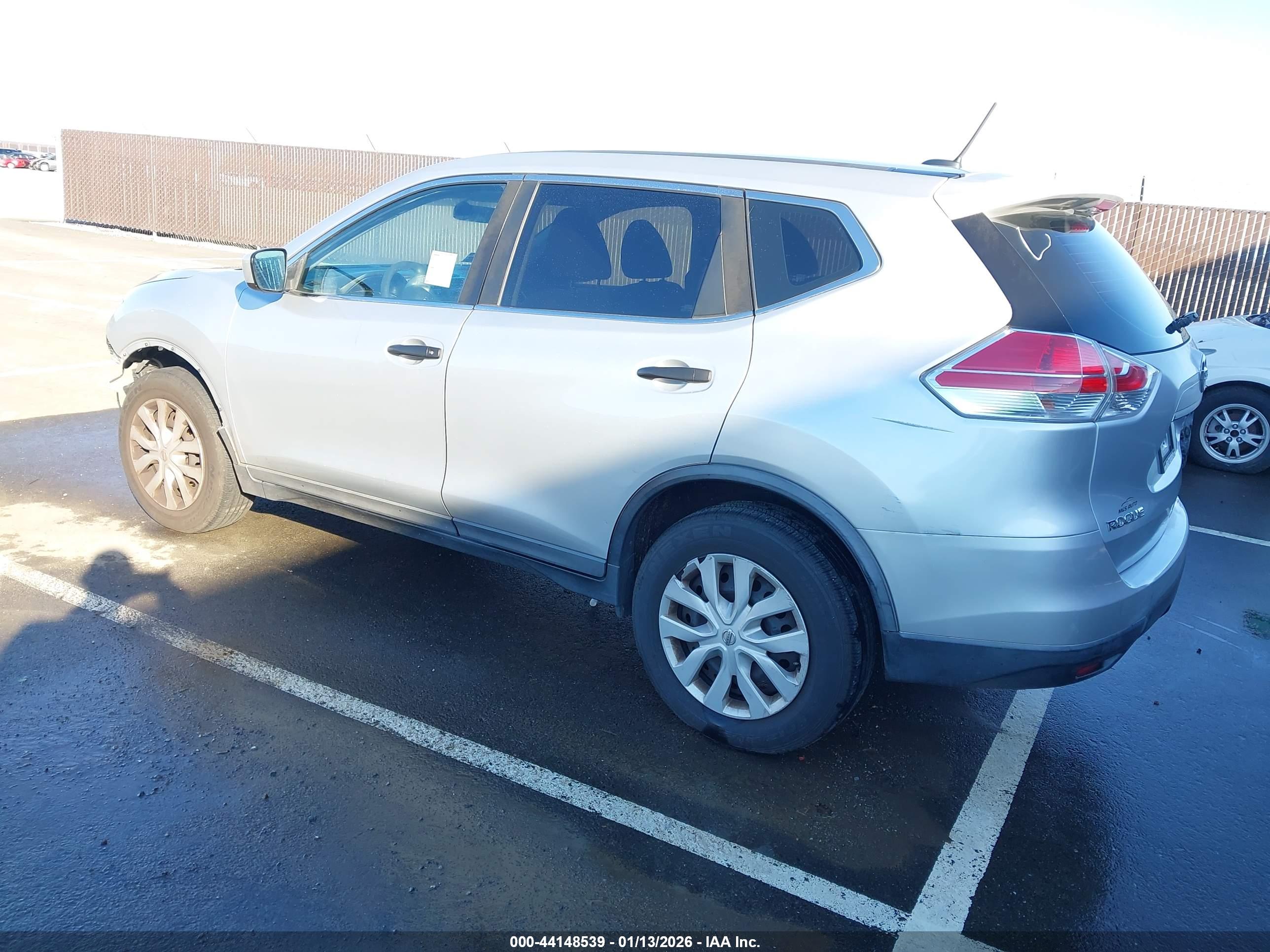 NISSAN ROGUE image 3