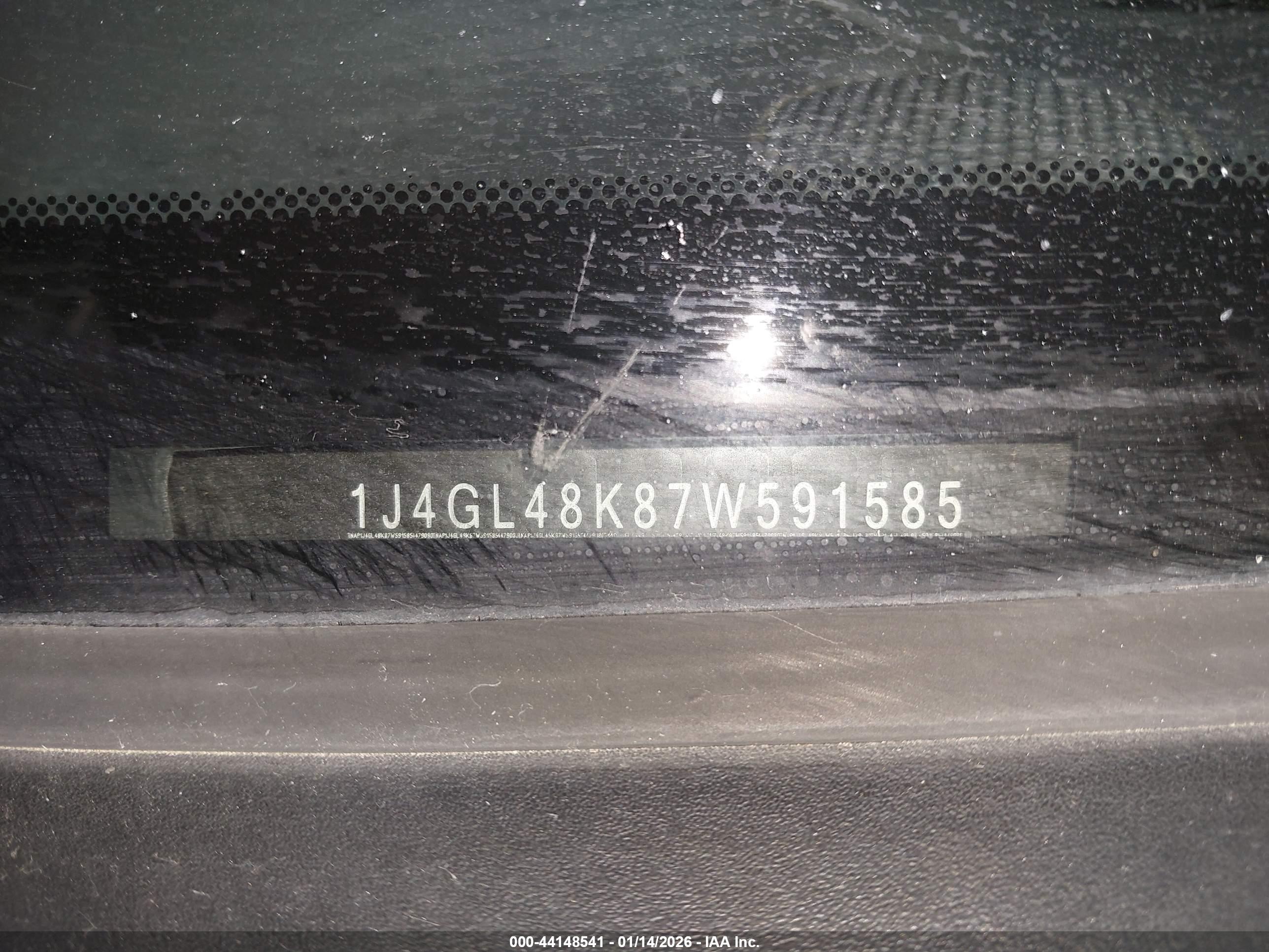 JEEP LIBERTY image 9